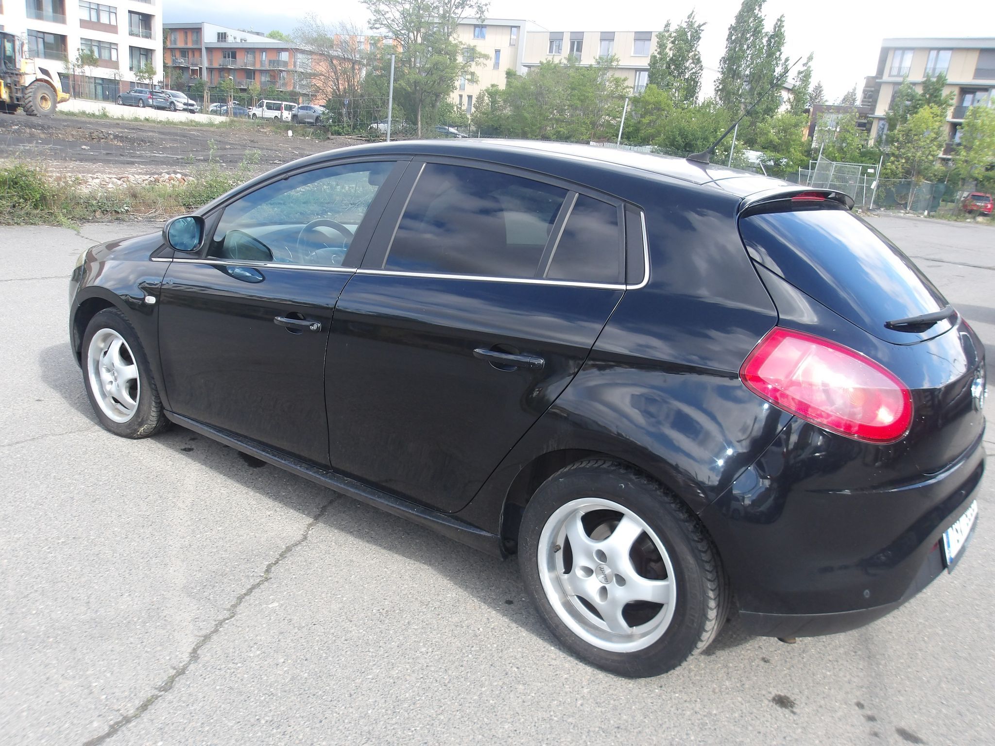Fiat Bravo, 1,4i 88kW 2xKOLA !STK 05/2028 - fotka 3