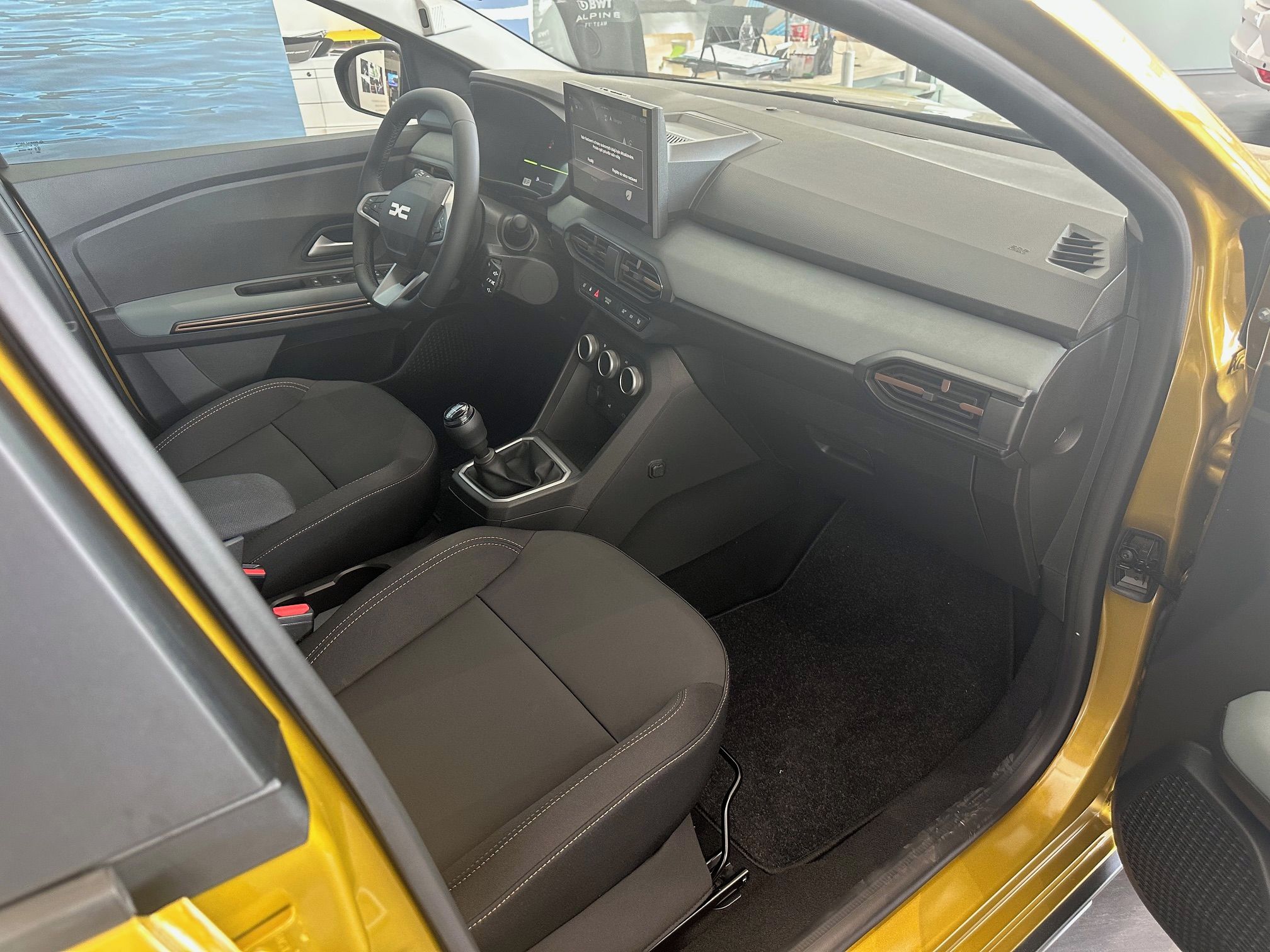 Dacia Sandero, Stepway Extreme TCe 110 - Ostr - fotka 5