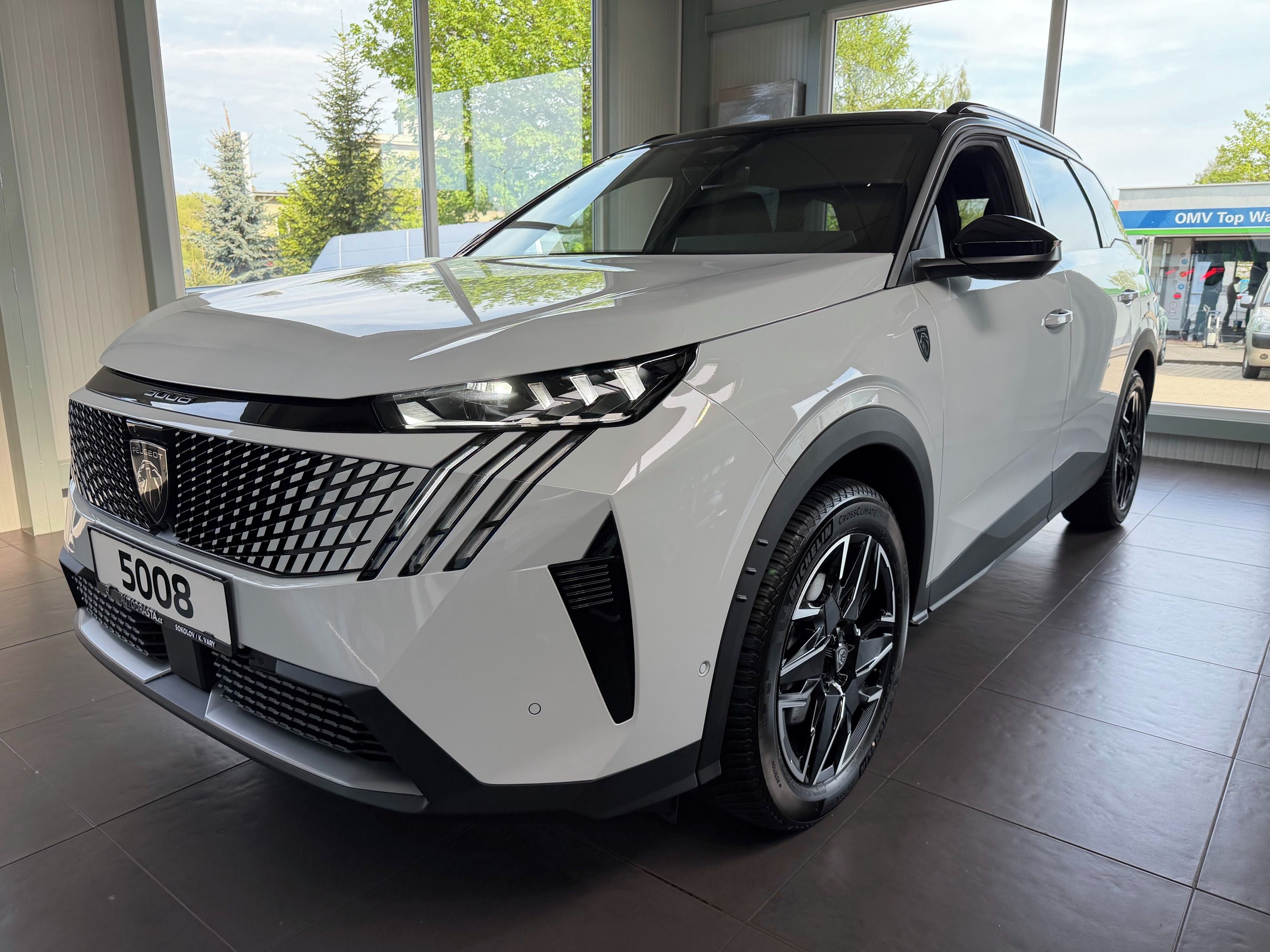 Peugeot 5008, GT Hybrid 145 e-DCS6