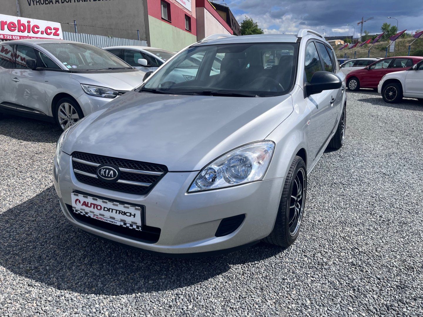 Kia Cee´d, 1.6i KOMFORT - fotka 2