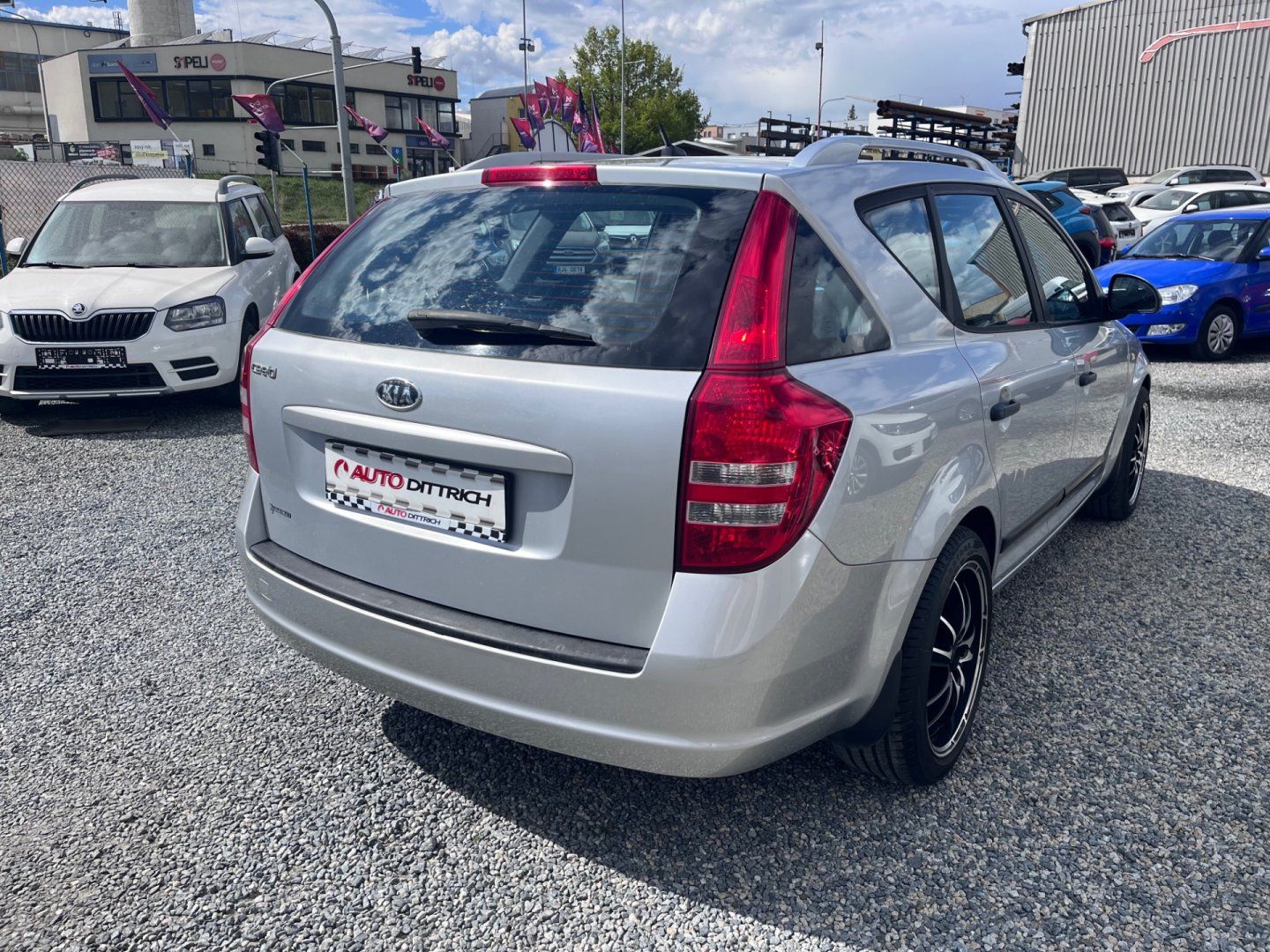 Kia Cee´d, 1.6i KOMFORT - fotka 5