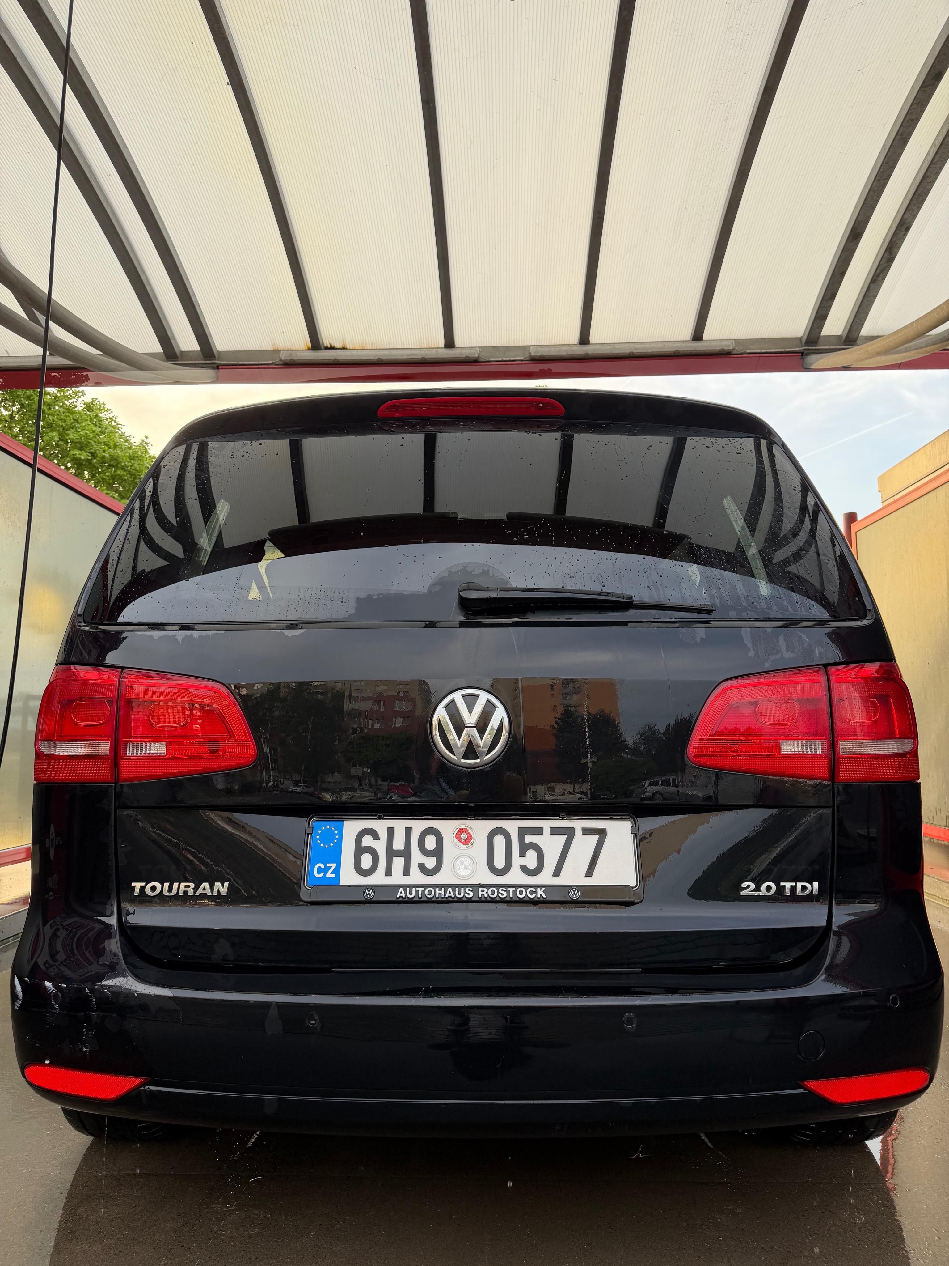 Volkswagen Touran, Spolehlivé rodinné auto s poct - fotka 5