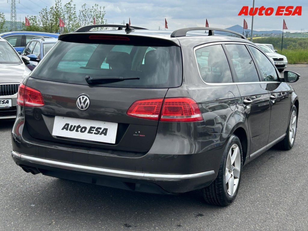 Volkswagen Passat, 2.0TDi - fotka 4
