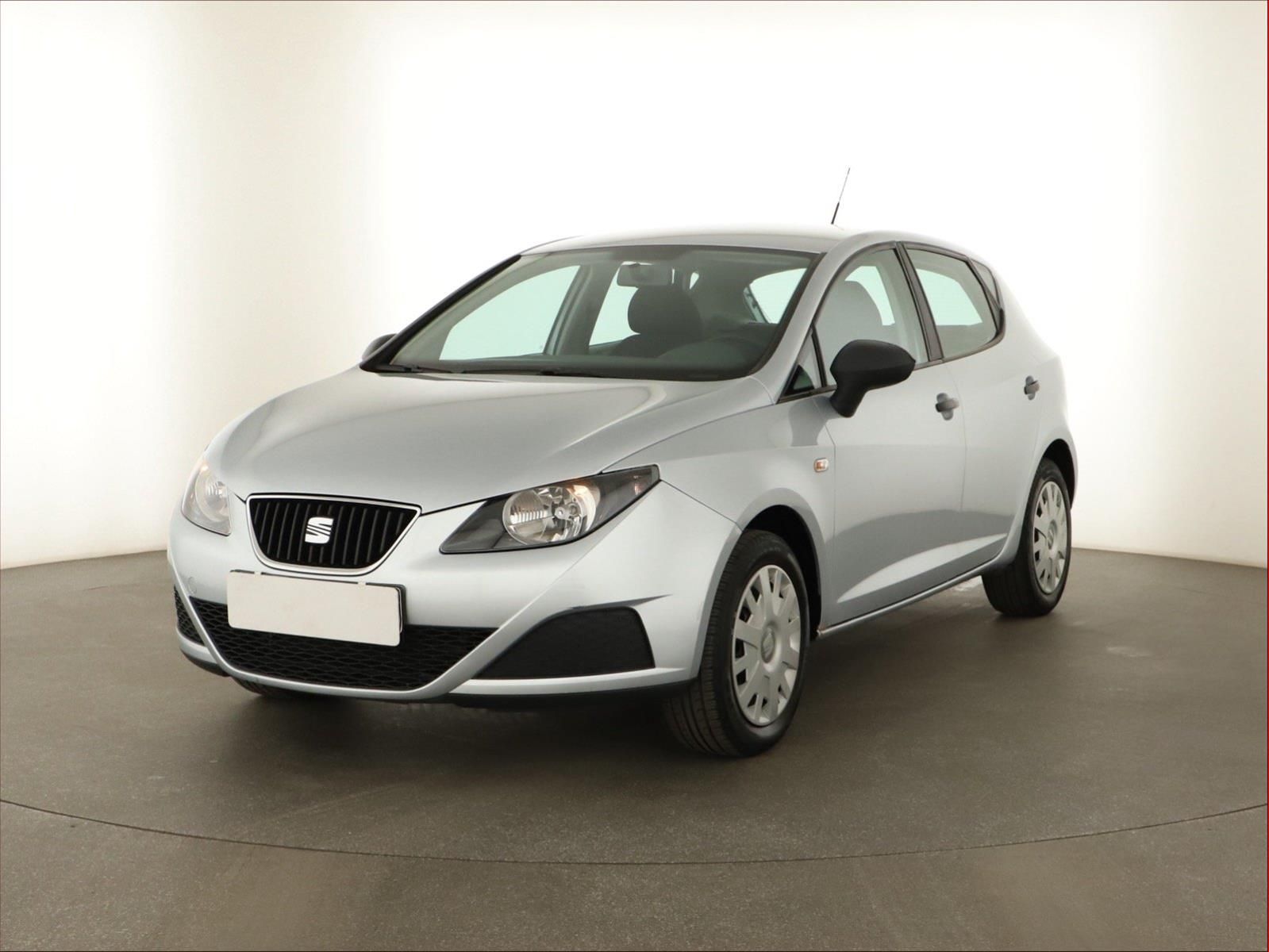 Seat Ibiza, 1.4 16V, Klima, El. okna - fotka 2