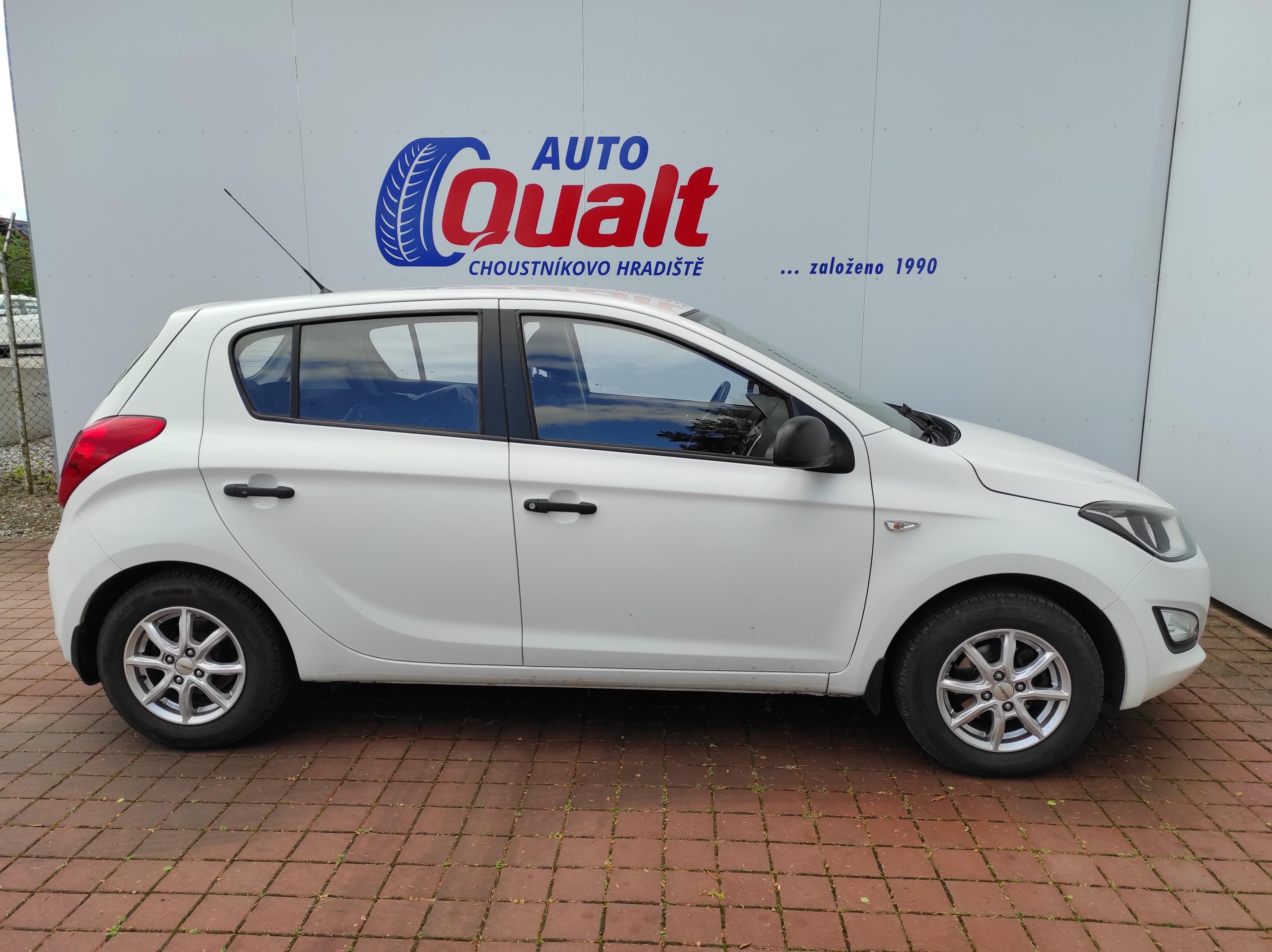 Hyundai i20, 1.2 ČR, 1.MAJ, SERVISKA, KLIMA - fotka 4
