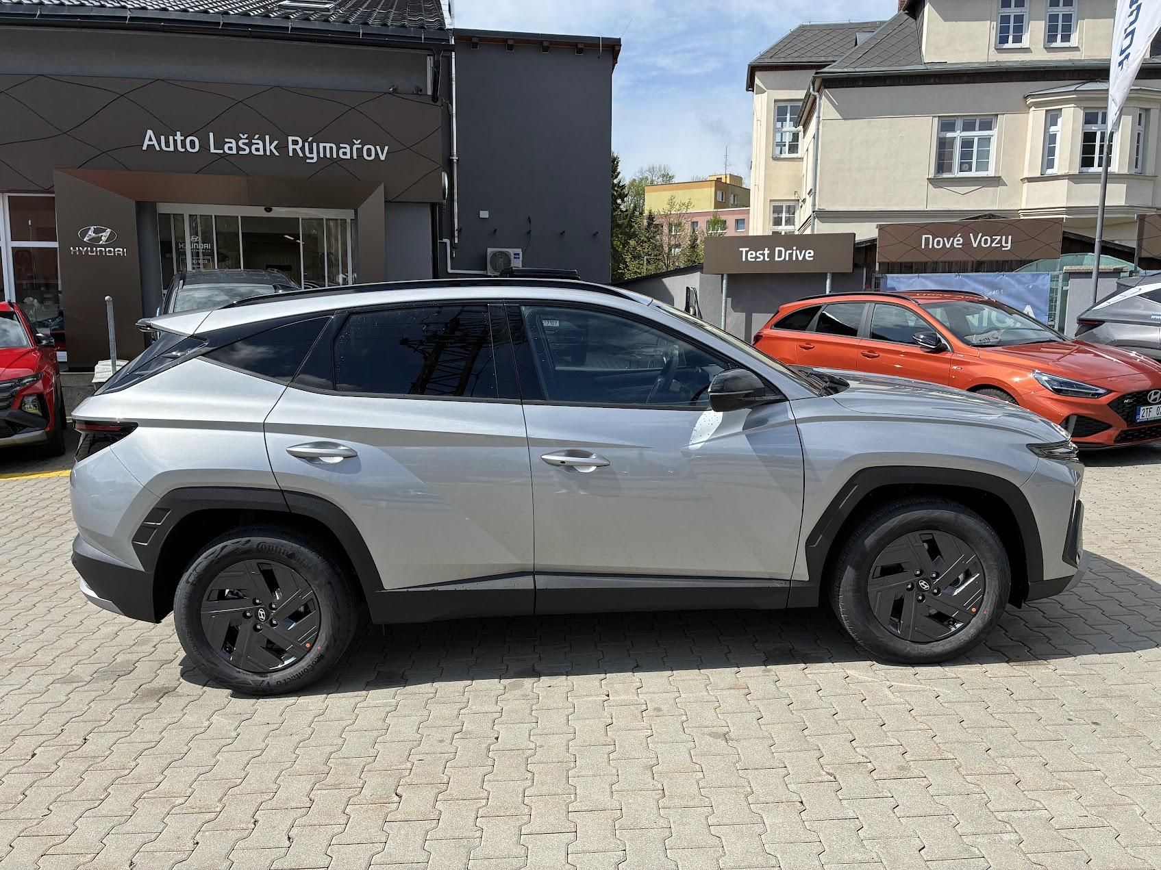 Hyundai Tucson, 1,6 T-GDi DCT 110kW GO CZECH! - fotka 2