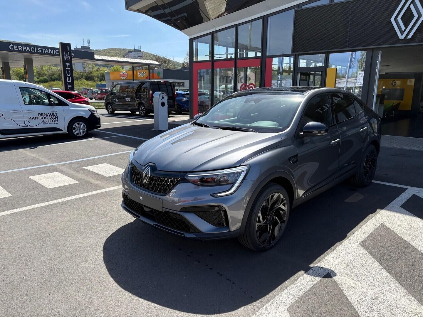 Renault Arkana, Esprit Alpine E-TECH 145 1.6 1 - fotka 3