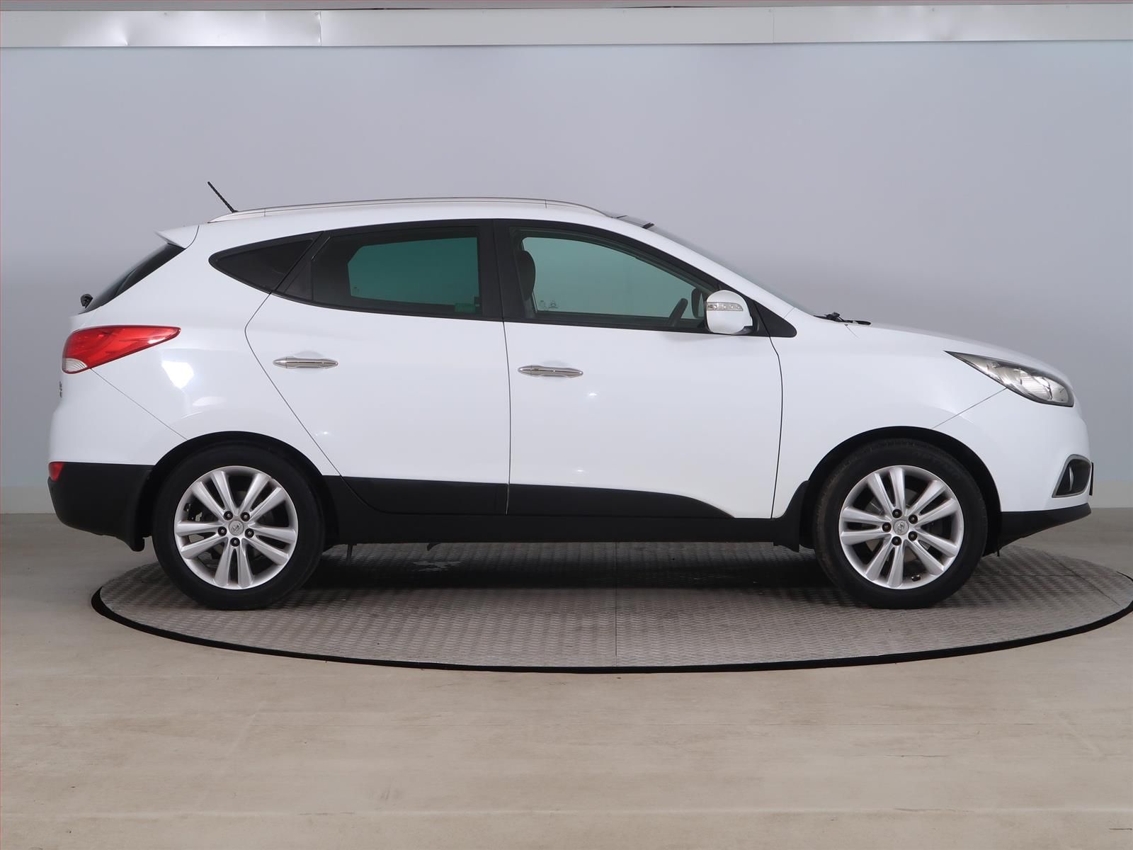 Hyundai ix35, 2.0 CRDi, 4X4, Automat - fotka 6