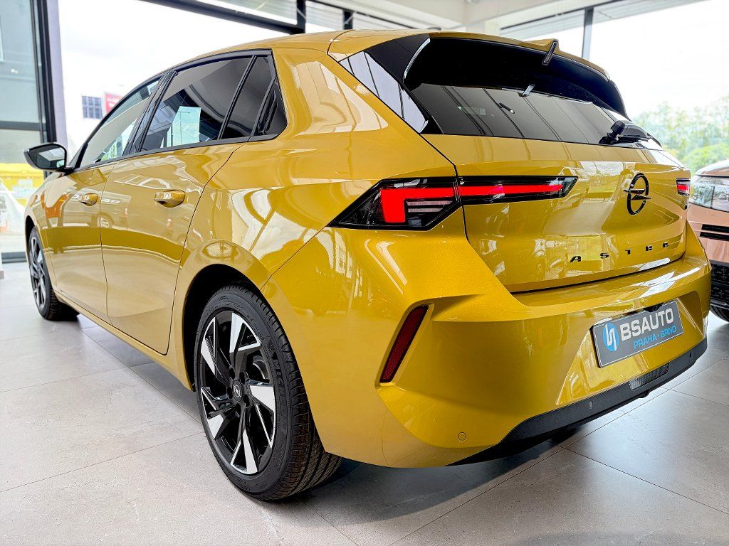 Opel Astra, Edition Mild-Hybrid Automat - fotka 3