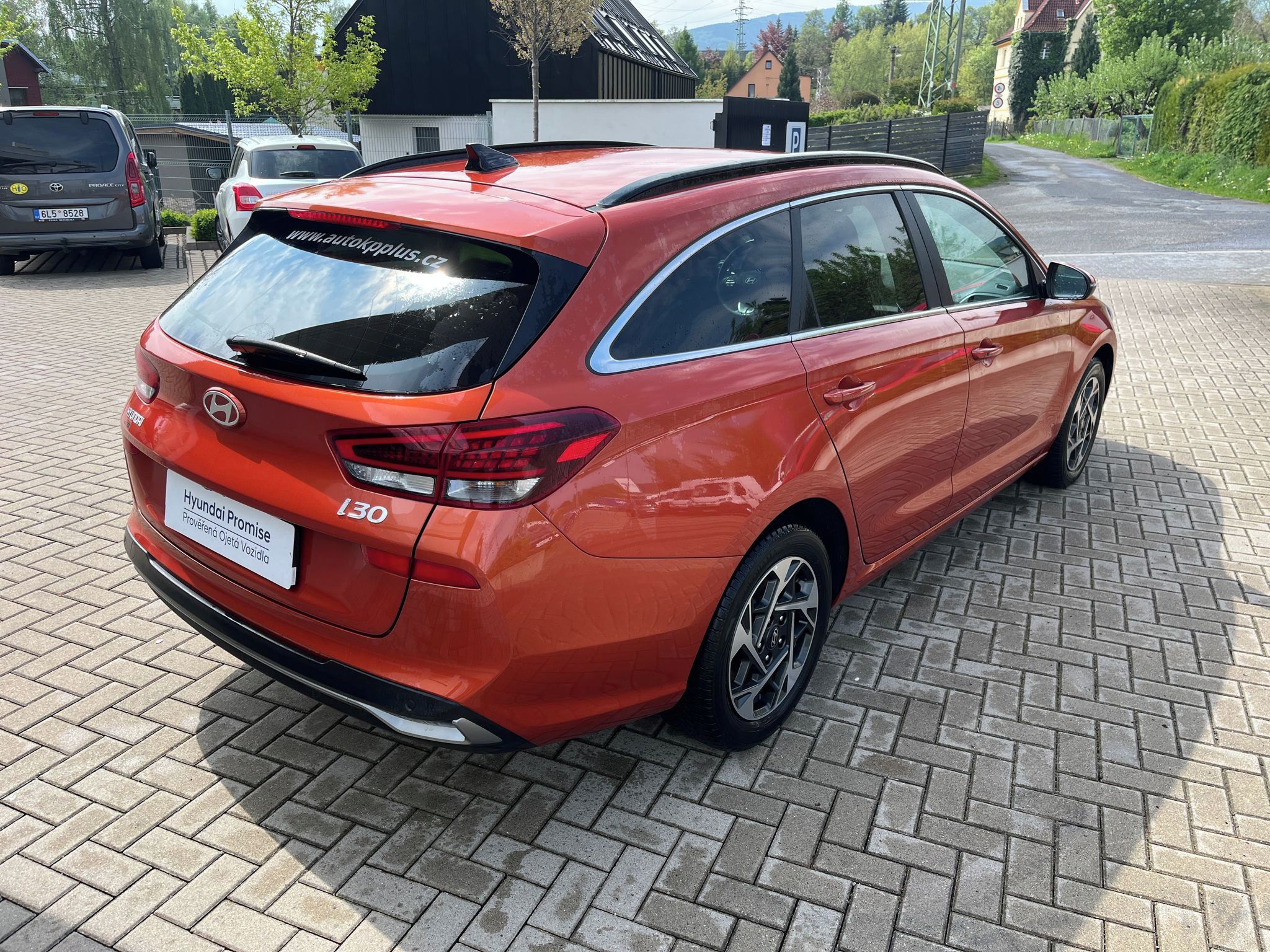 Hyundai i30, WG 1,0 T-GDI 100k Style - fotka 6
