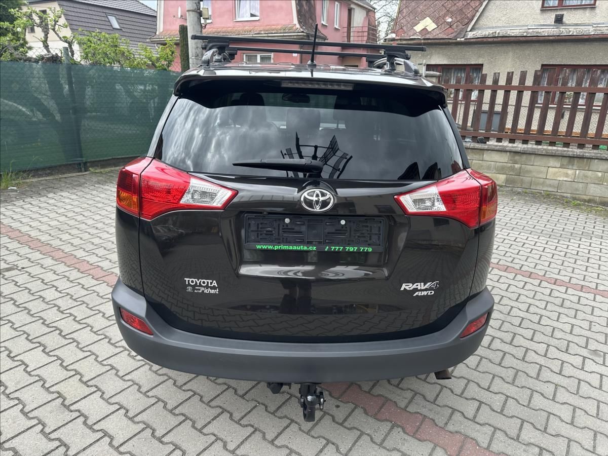 Toyota Rav4, 2,0 4x4 TAŽNÉ - fotka 4