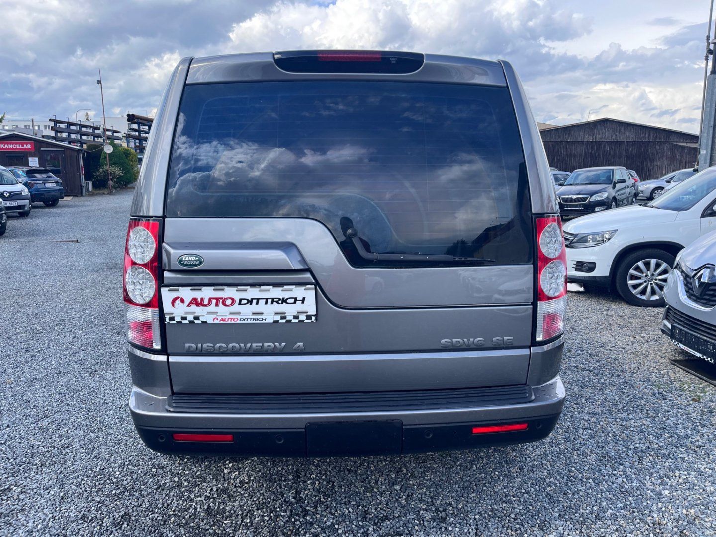 Land Rover Discovery, 3.0 SDV6 SE - fotka 6