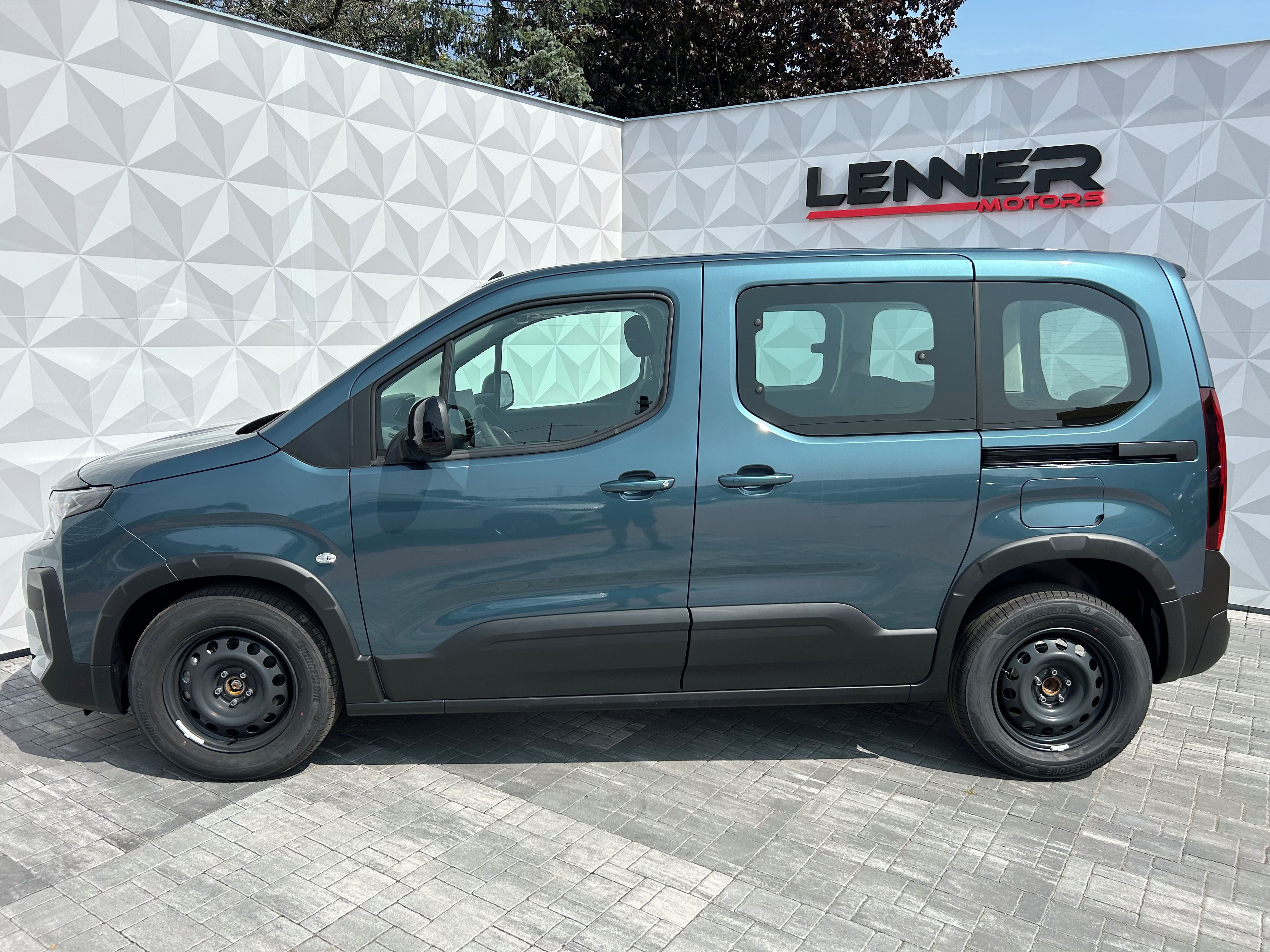 Peugeot Rifter, ALLURE PureTech 110 S&S MAN6 - fotka 2