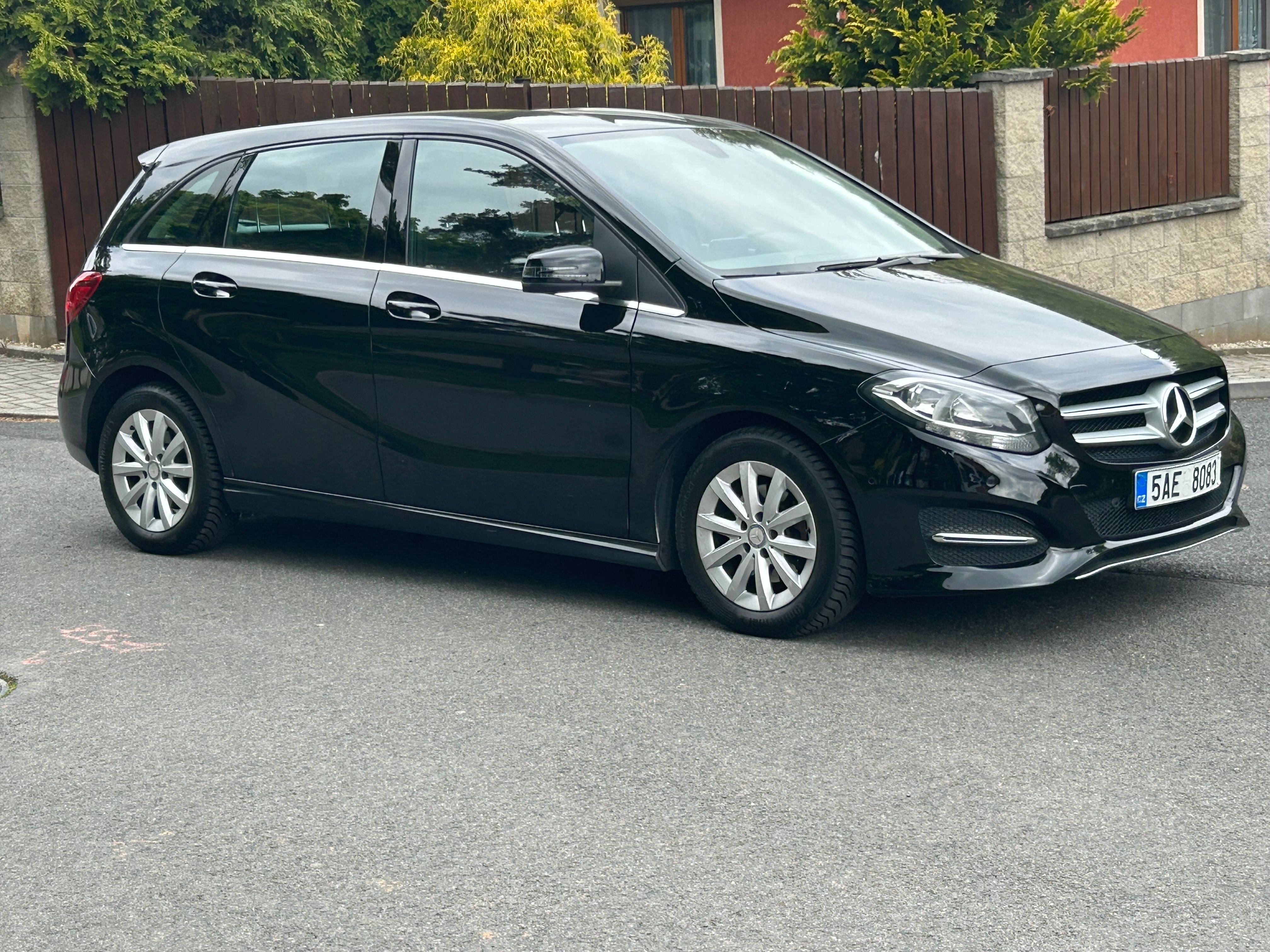 Mercedes-Benz Třídy B, 180 ČR 2maj pravidelný servis - fotka 3