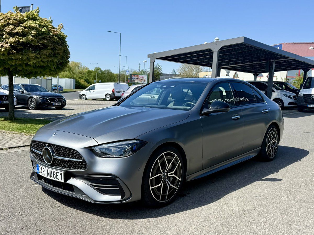 Mercedes-Benz Třídy C, 300 4MATIC - fotka 4