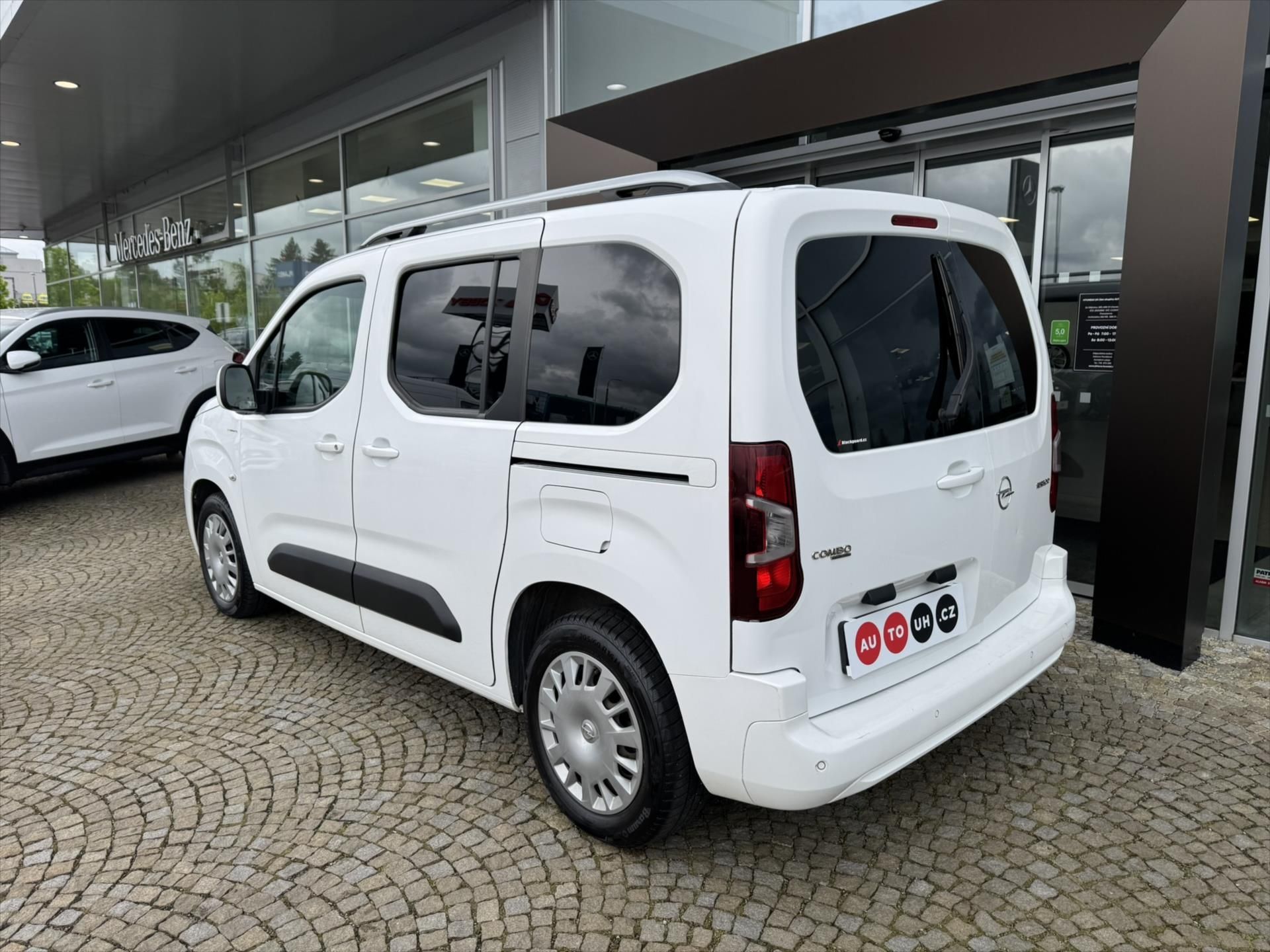 Opel Combo, 1,5 TDCi, ELEGANCE, 5 míst - fotka 3
