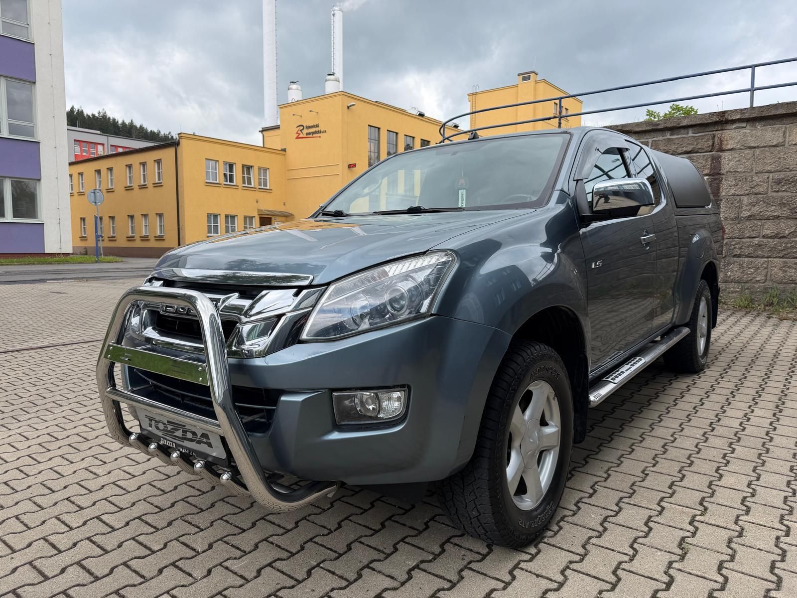 Isuzu D-Max, 2,5 D TwinTurbo 4x4 / 1.maj. /