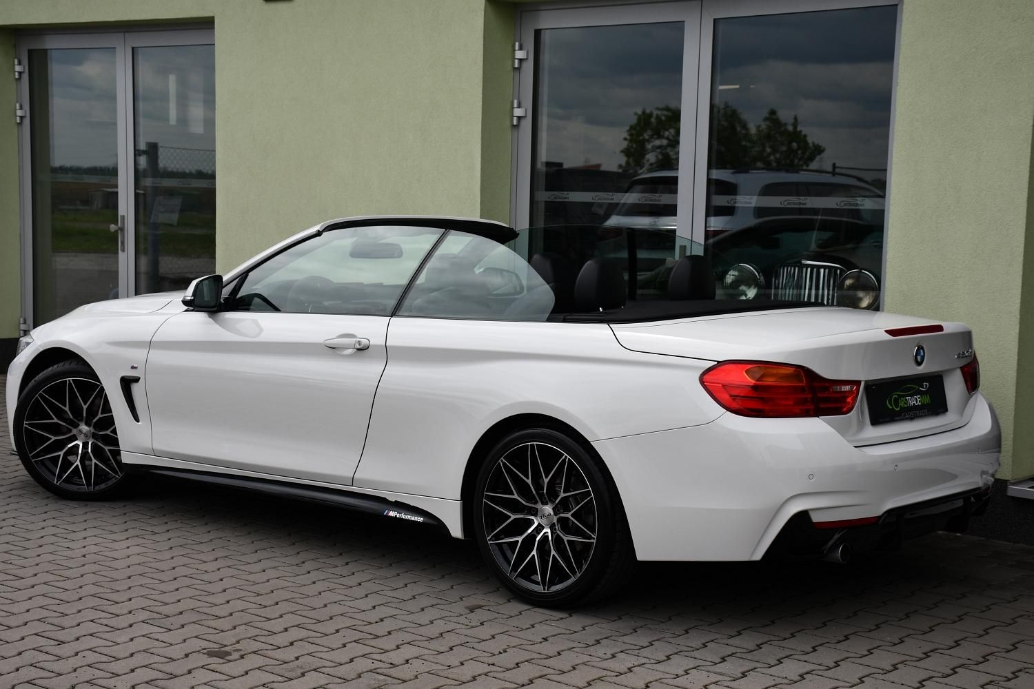 BMW Řada 4, 420d M-SPORT SERV.KNÍŽKA PDC - fotka 6