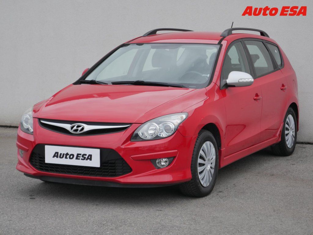 Hyundai i30, 1.4 i,2.maj,ČR - fotka 3