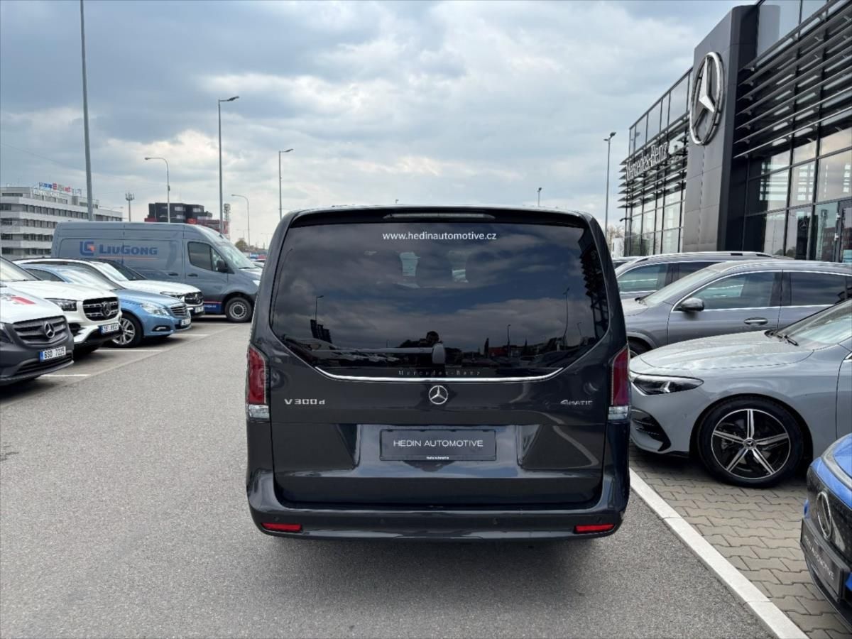 Mercedes-Benz Třídy V, 2,0 300 d / Exclusive / L / 4M - fotka 3