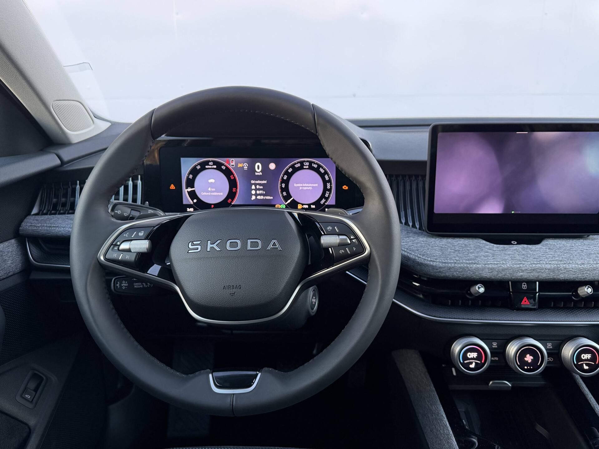 Škoda Superb, Selection 7DSG 2,0TDI - fotka 3