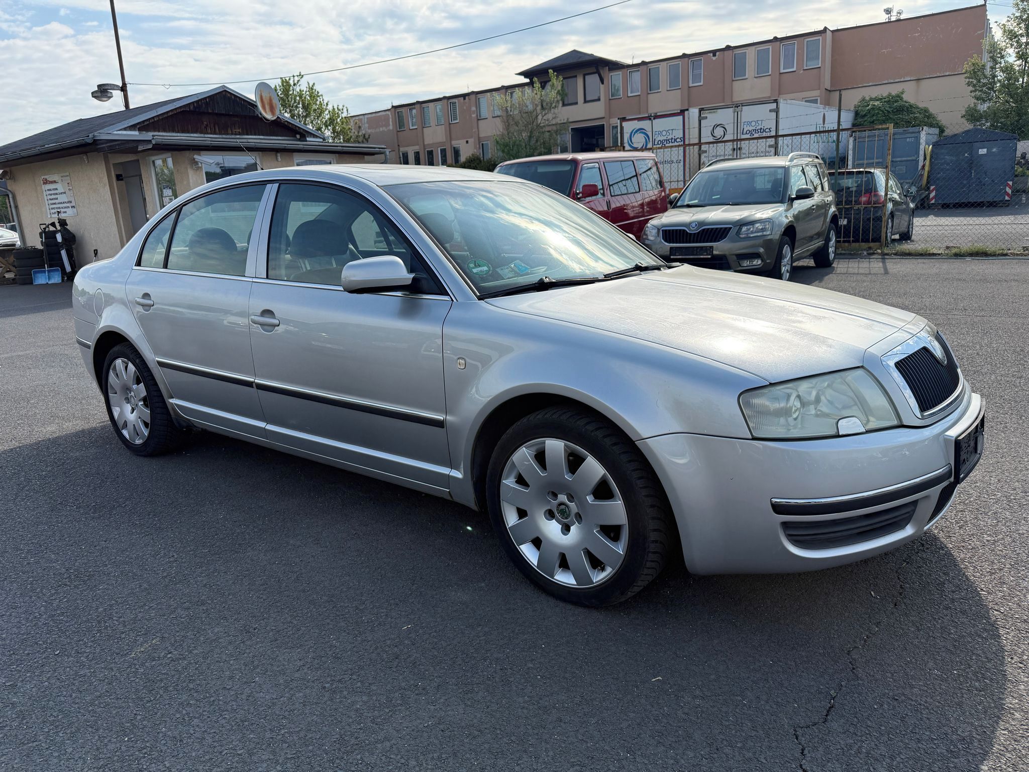 Škoda Superb, 2.8 V6