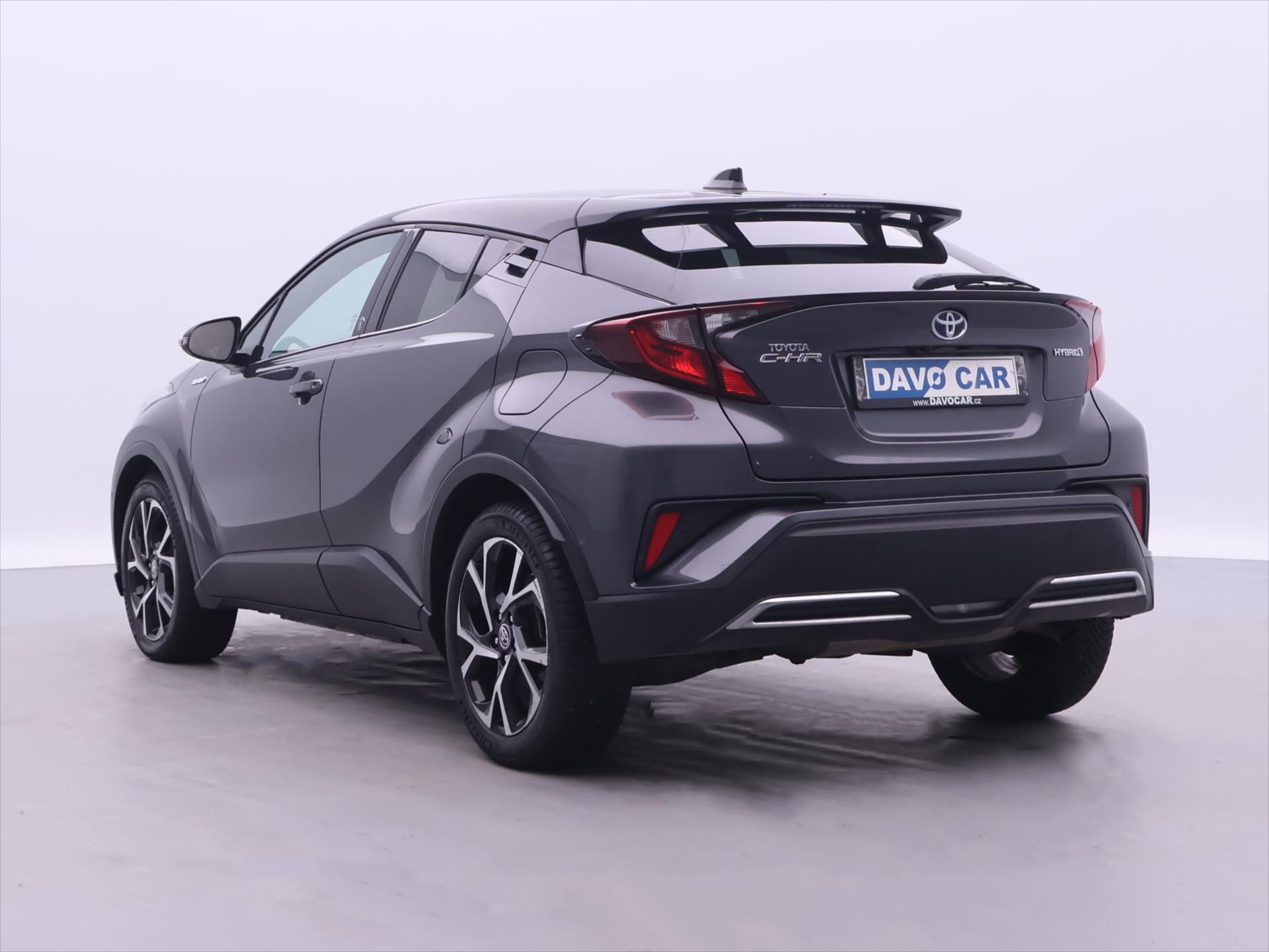Toyota C-HR, 2,0 E-CVT 112kW Executive - fotka 3