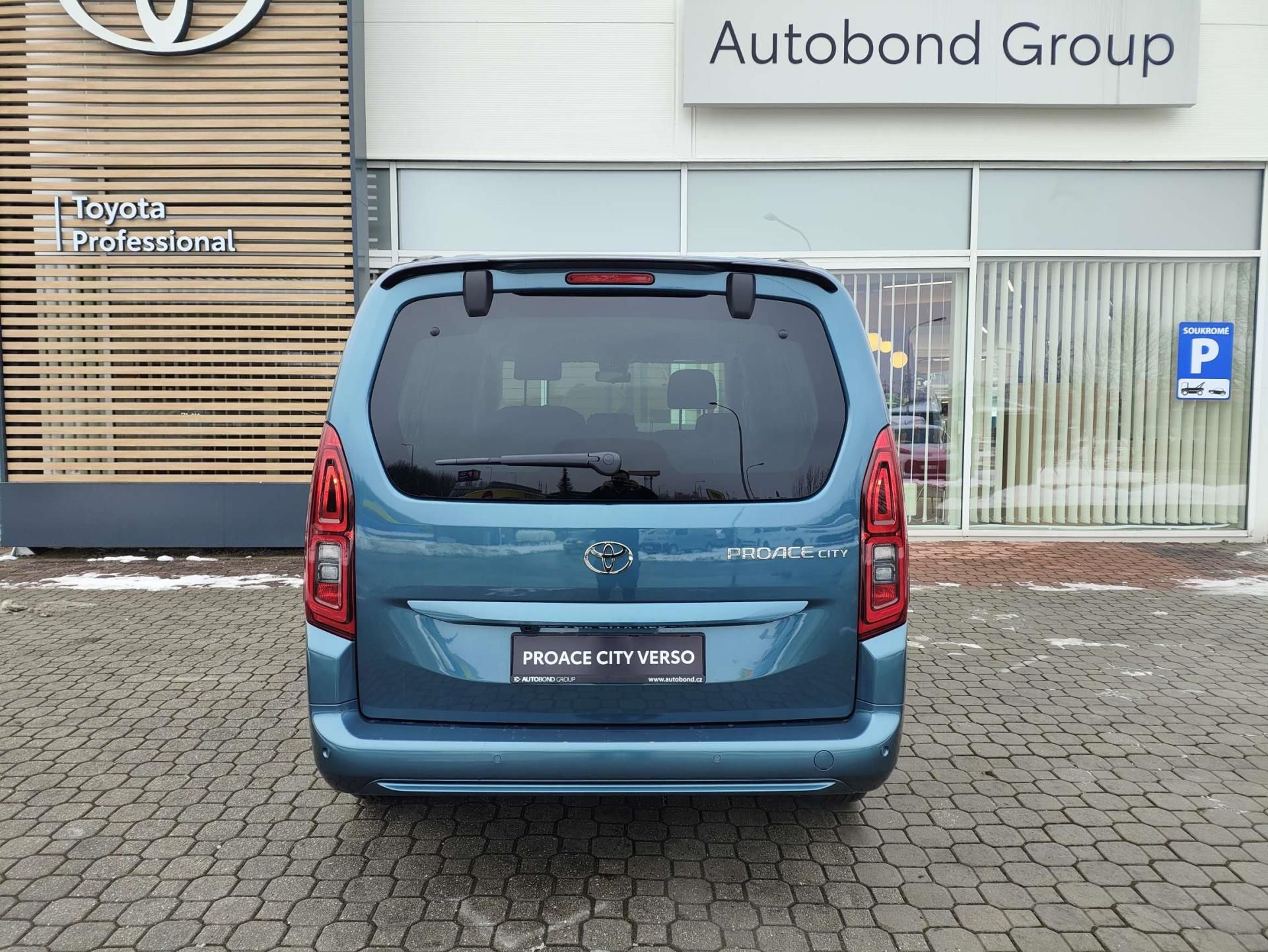 Toyota Proace City Verso, 1.5D 8AT Family 7S - fotka 5