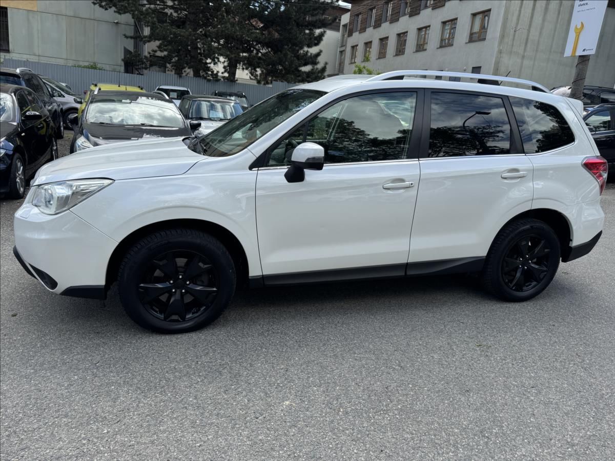 Subaru Forester, 2,0 facelift+Xenon - fotka 4