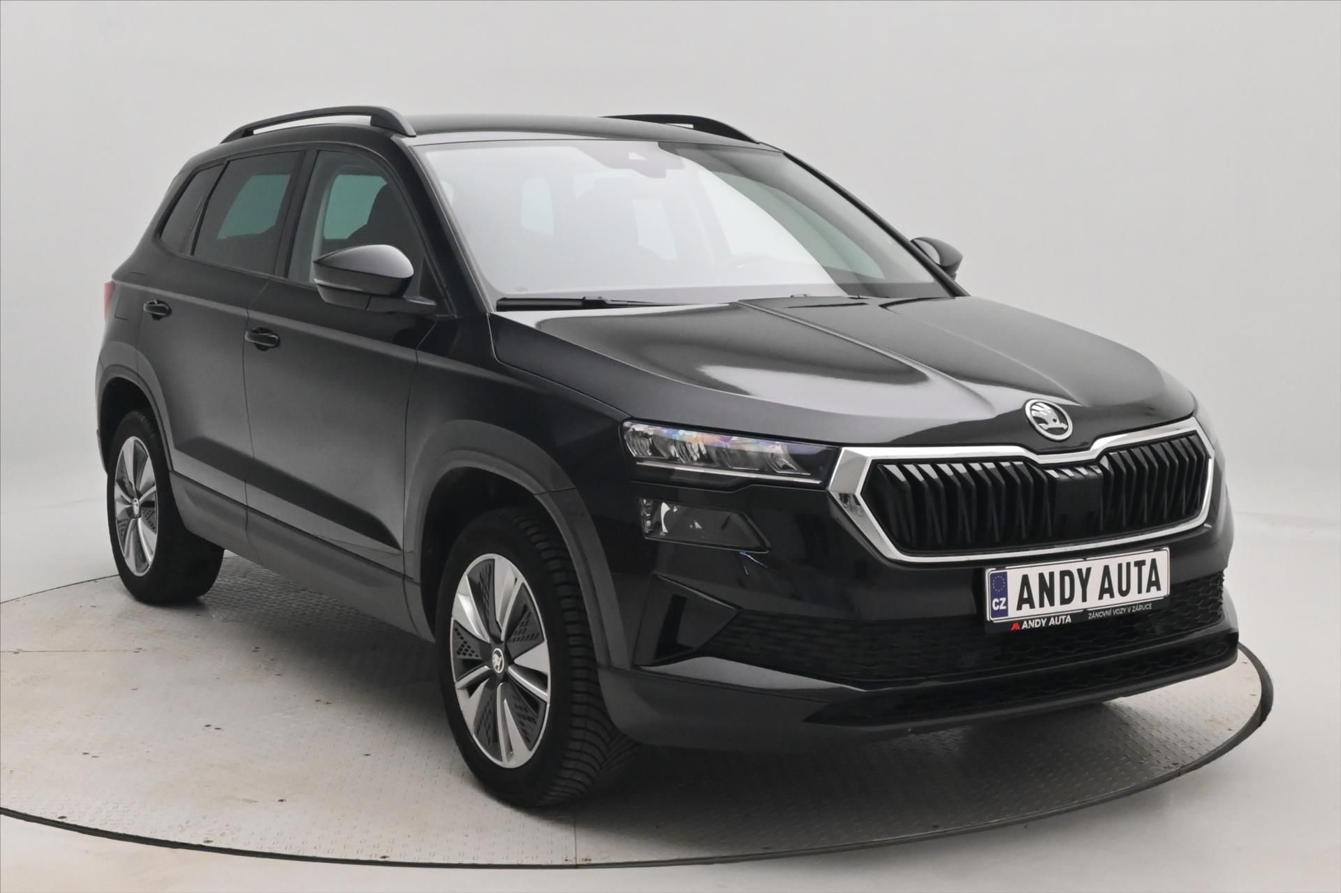 Škoda Karoq, 2,0 TDI 85kW DSG Ambition VŮZ - fotka 3