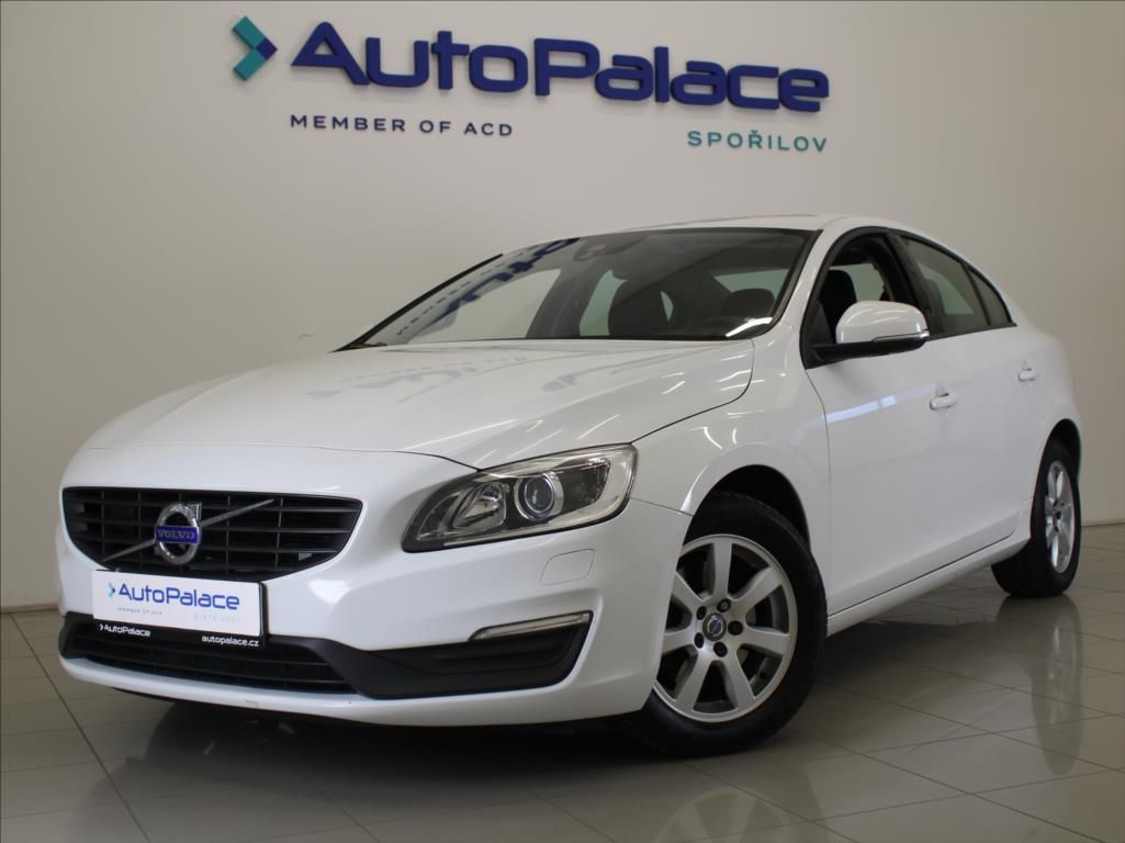 Volvo S60, 2,0 D3 110kW MT NAVI Light ČR