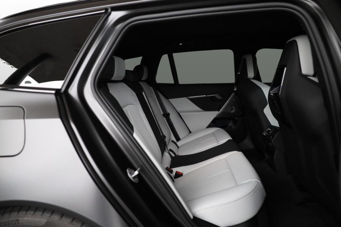 BMW M5, Touring - fotka 6