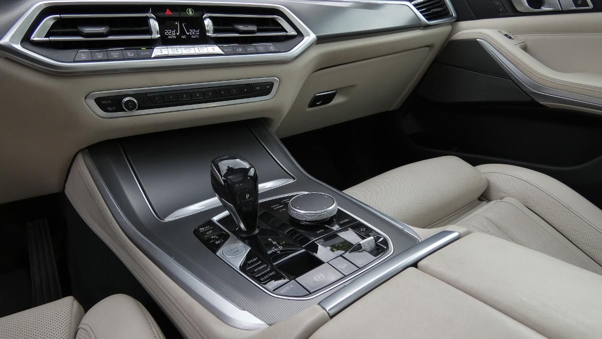 BMW X5, xDrive 45e - fotka 6
