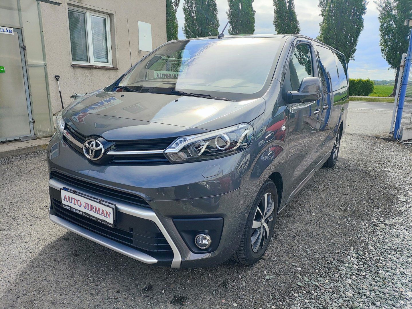 Toyota Proace, 2.0 D4d - fotka 2