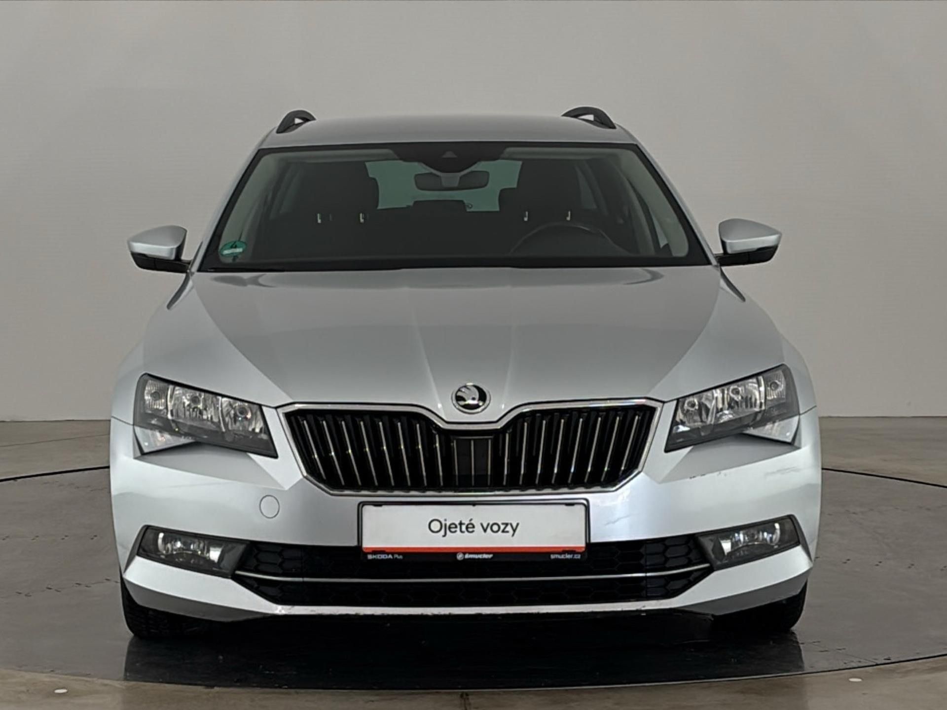 Škoda Superb, 2.0 TDI / 110 kW Ambition - fotka 4