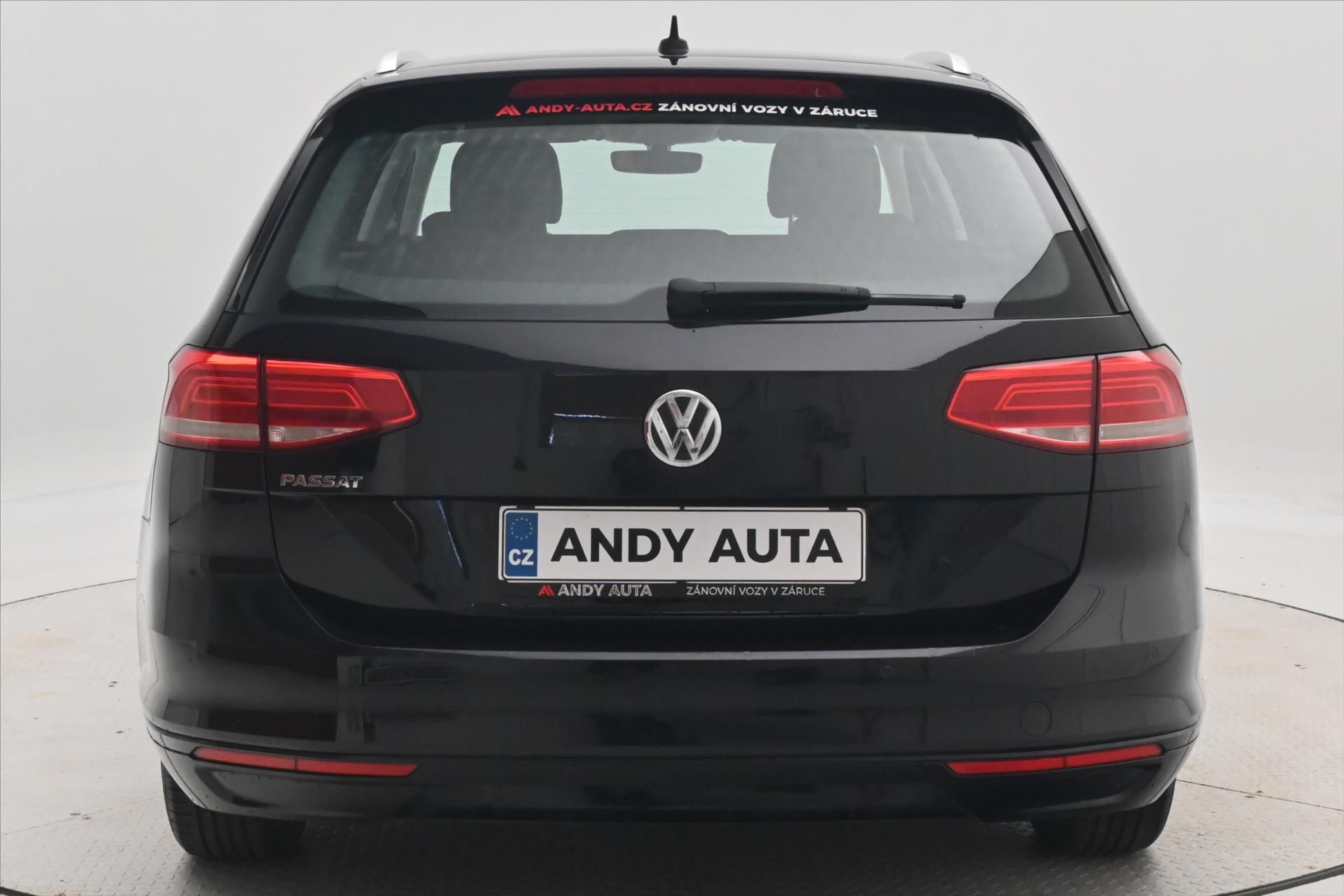Volkswagen Passat, 2,0 TDI 110 kW COMFORTLINE Zár - fotka 6