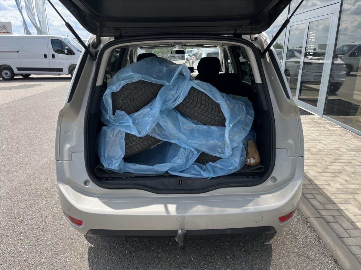 Citroën C4 SpaceTourer, 1,5   HDi Feel 7 míst - fotka 6