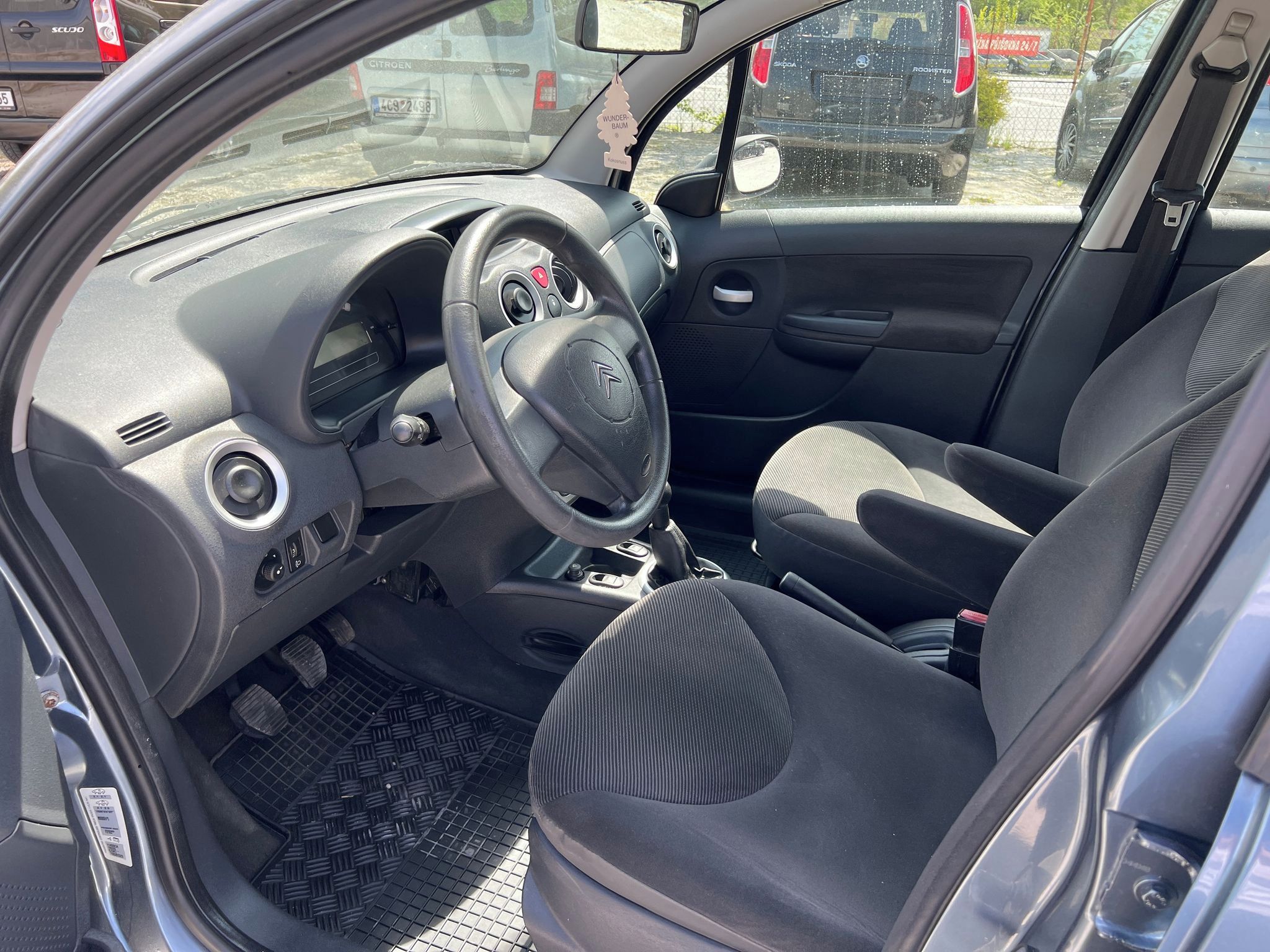 Citroën C3, 1.4i - fotka 4