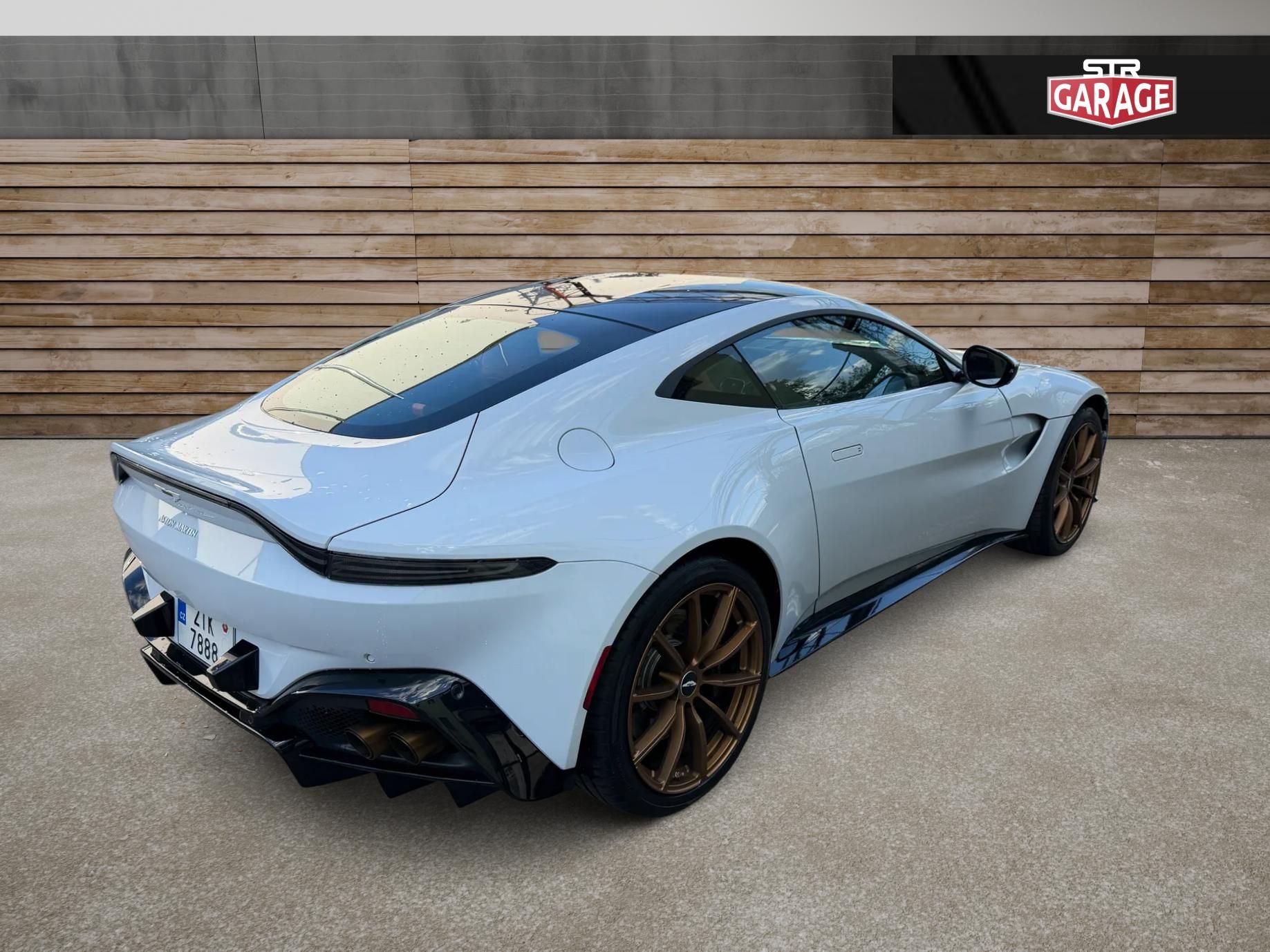 Aston Martin V8 Vantage, STAGE 2 ONE OF ONE - fotka 3