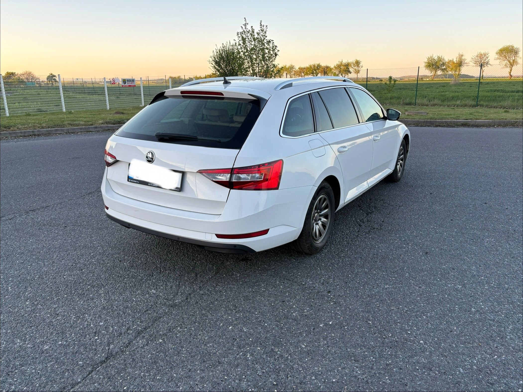 Škoda Superb, 110kW, DSG, Canton - fotka 5