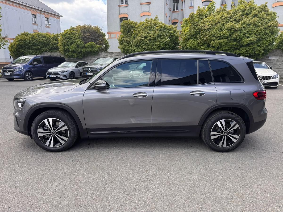 Mercedes-Benz GLB, 200 d 4MATIC - fotka 4