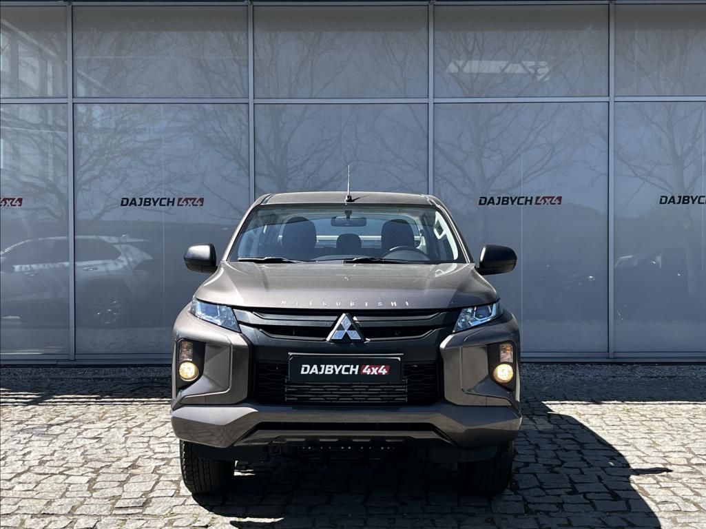Mitsubishi L200, 2,3   1 majitel, nové v ČR - fotka 2