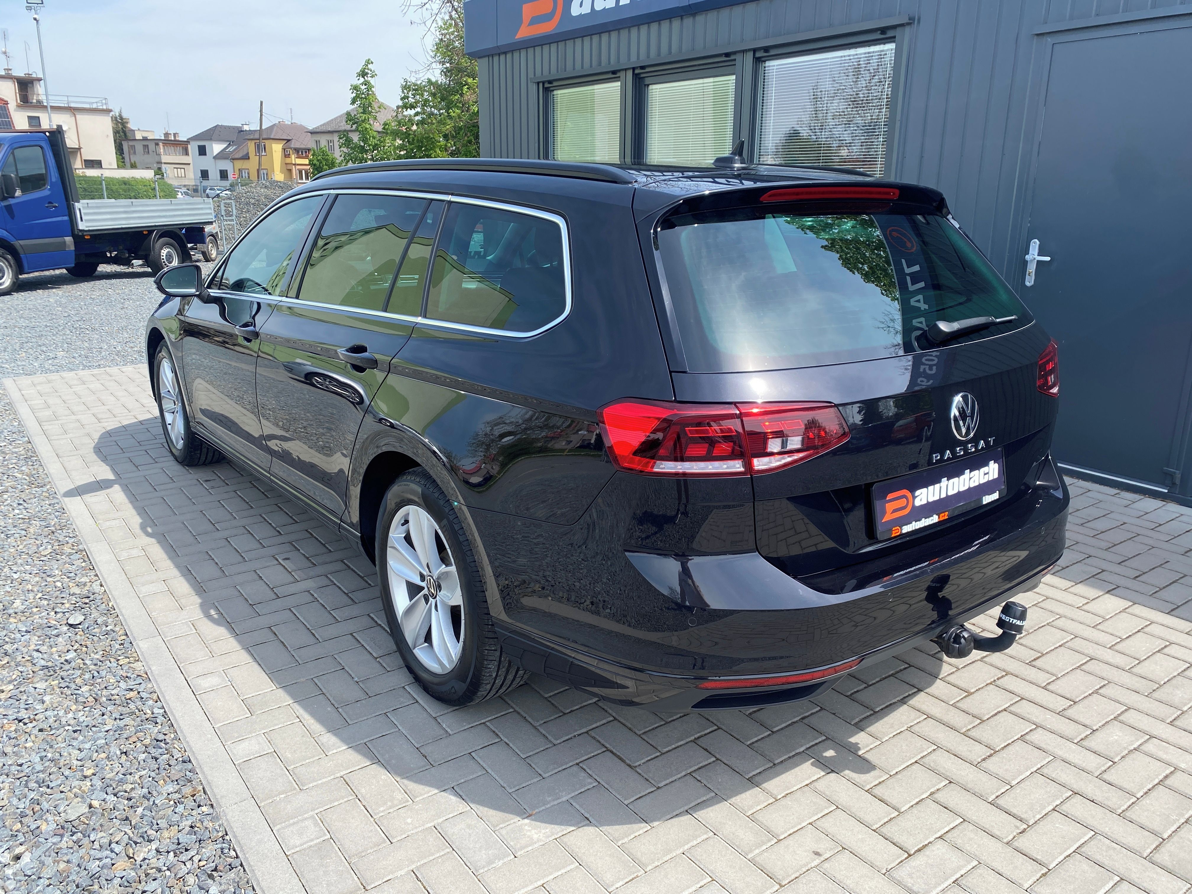 Volkswagen Passat, 2.0TSI140kW-1xMAJ.-LED-DSG-ACC - fotka 3