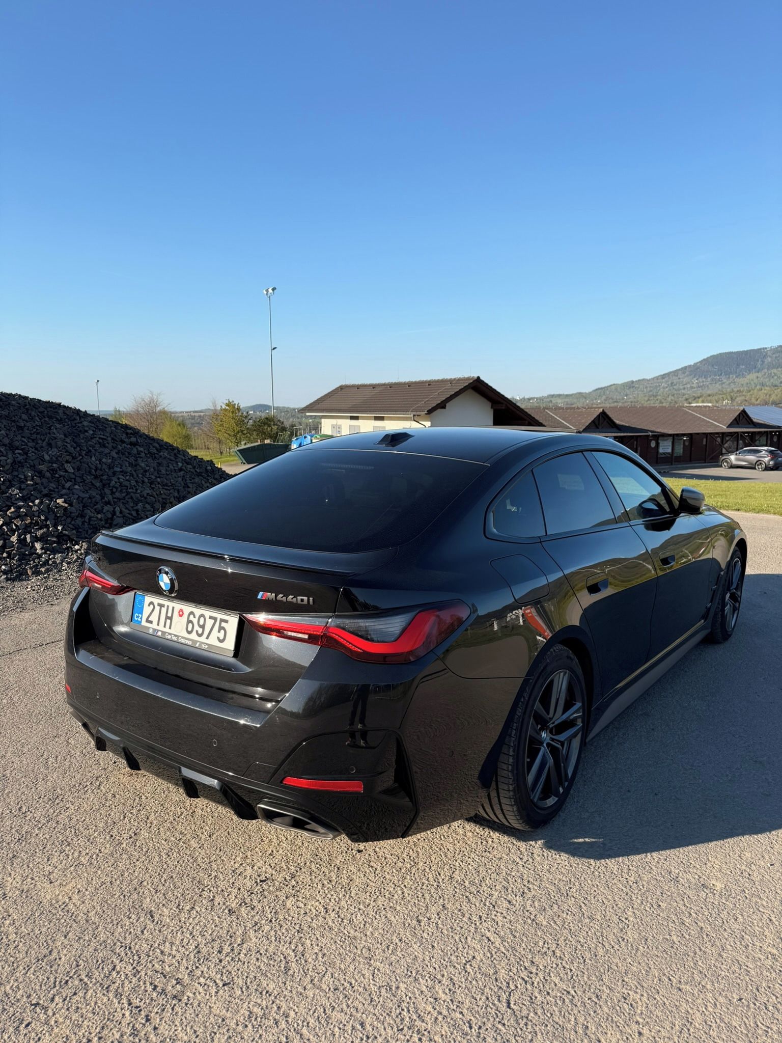 BMW Řada 4, M440i - fotka 3