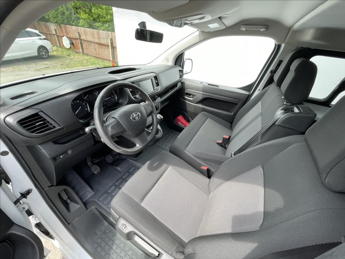 Toyota Proace Verso, 2,0 D4-D 140k L2 9 MÍST - fotka 5