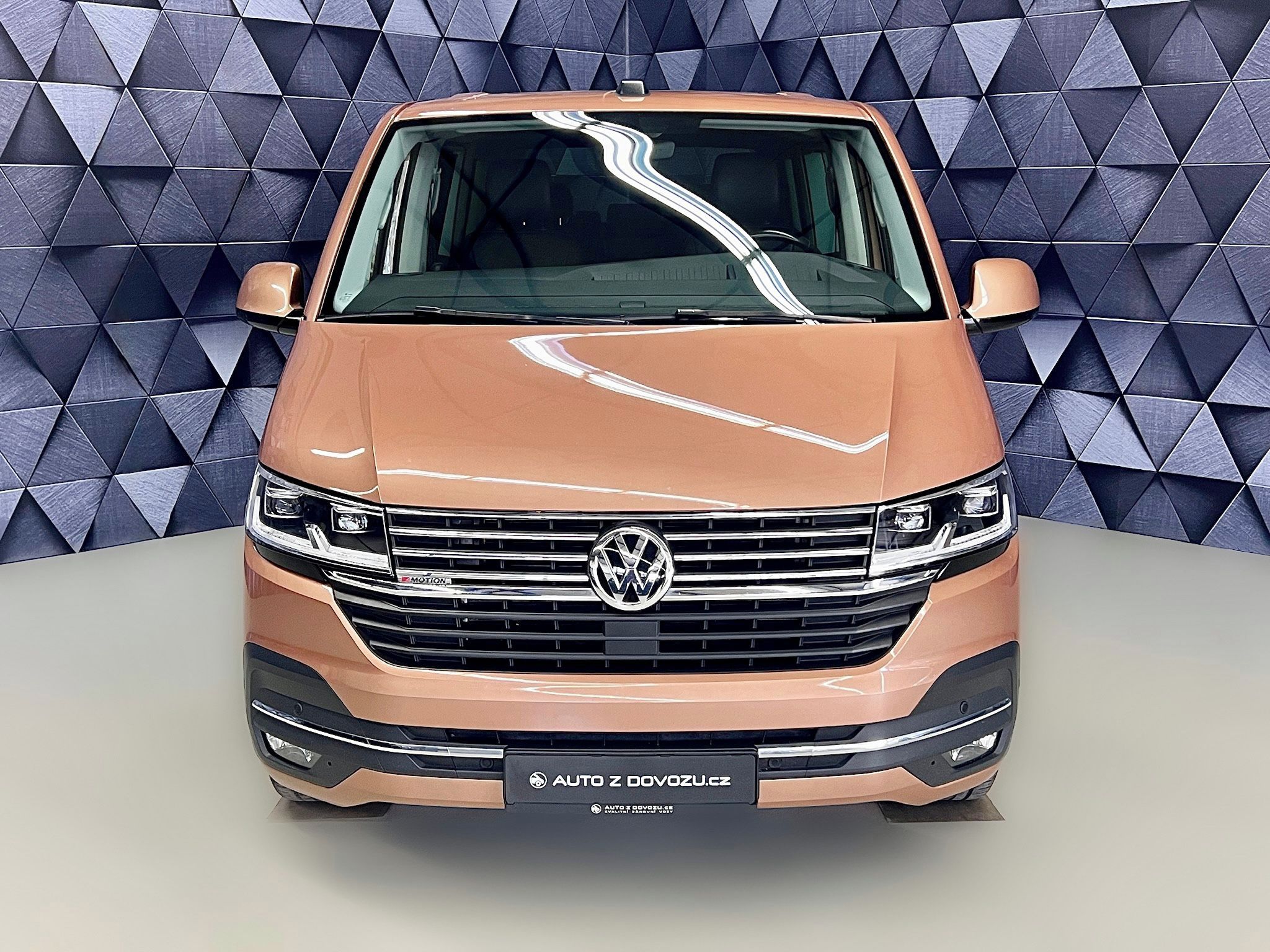 Volkswagen Multivan, 2.0TDI 146KW DSG 4M HIGHLINE - fotka 3