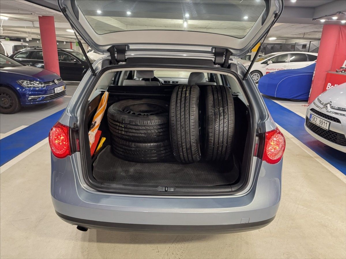 Volkswagen Passat, 1,4 TSI  Trend - fotka 5