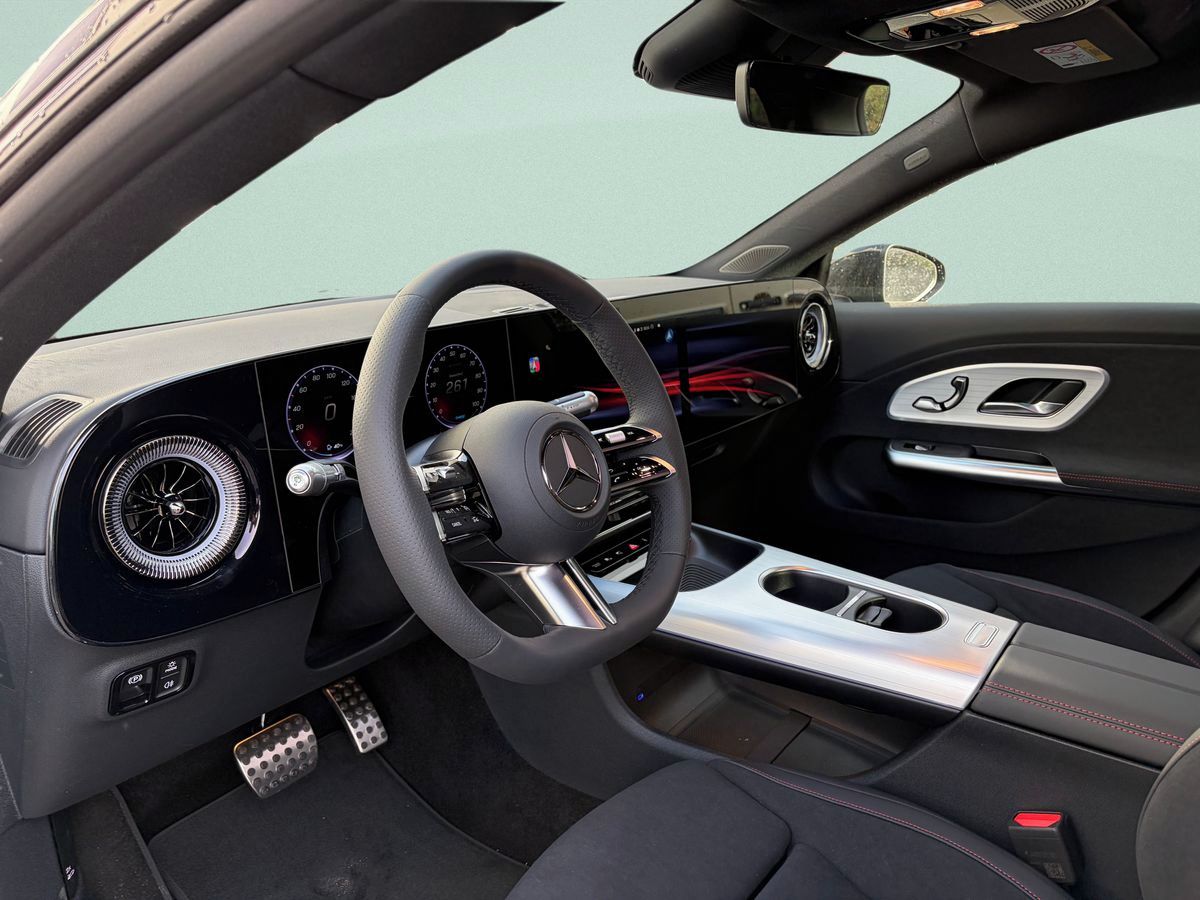 Mercedes-Benz CLA, 350 4MATIC Shooting Brake - fotka 2