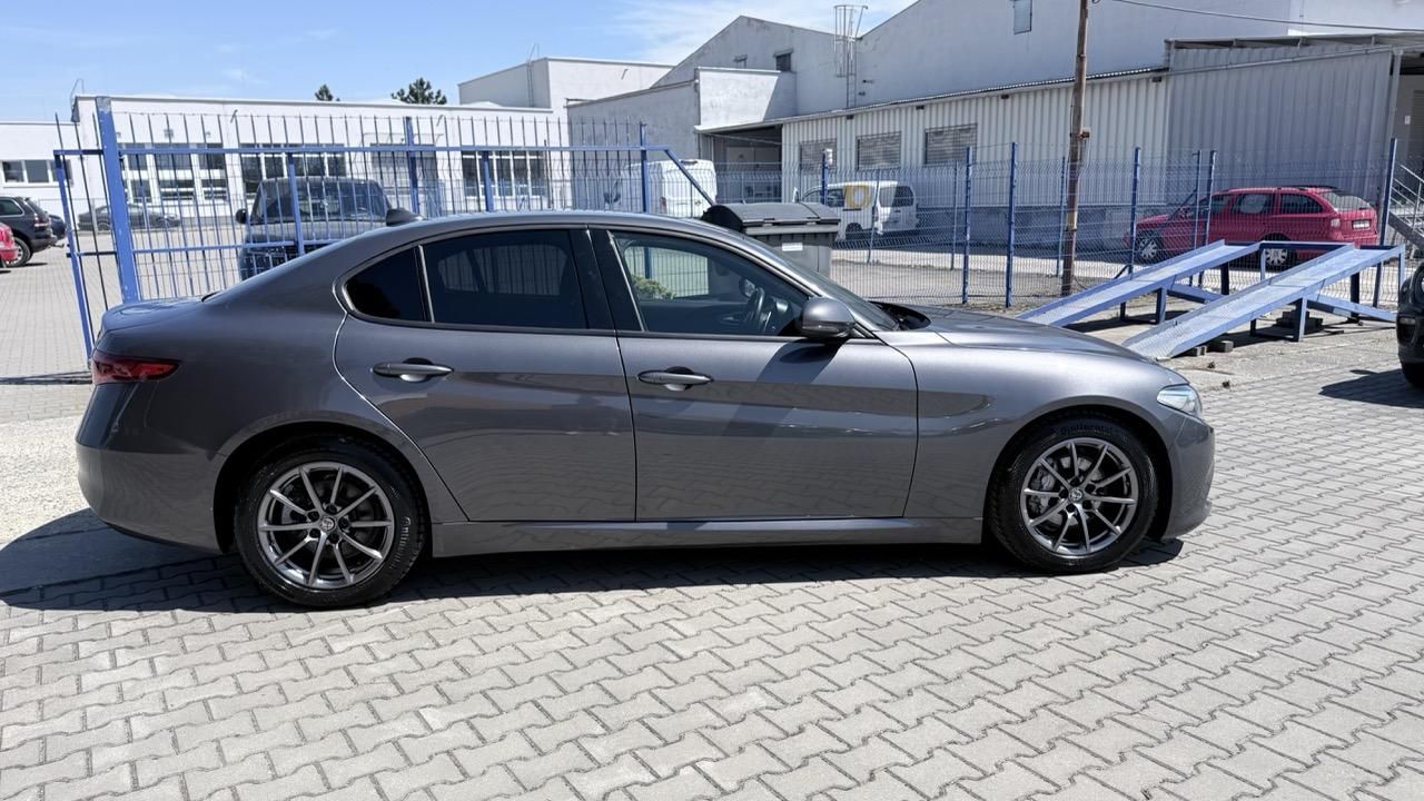 Alfa Romeo Giulia, 2.2D,SPRINT,AT8,ZÁRUKA - fotka 4