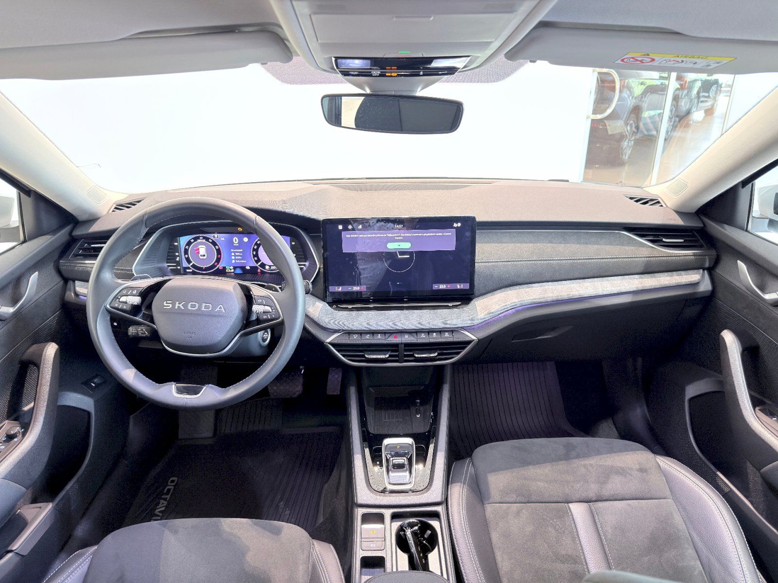 Škoda Octavia, Combi 130let PREMIUM 1.5 TSI / - fotka 5